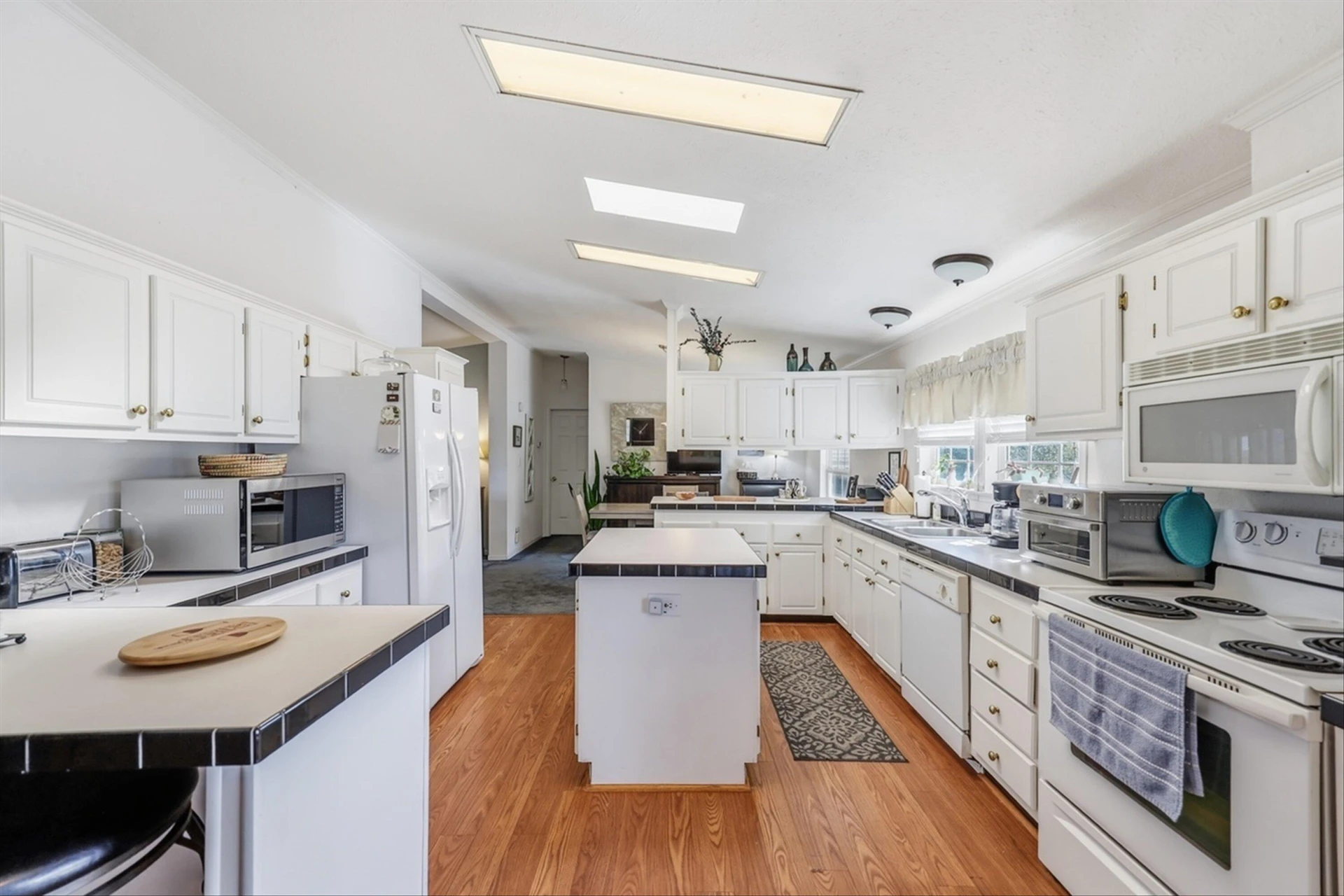 28 Chestnut Tree RD - Photo 14