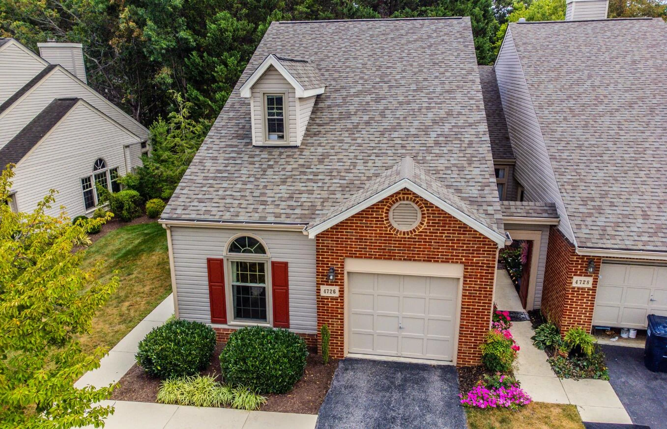 4726 Barclay SQ SW - Photo 3