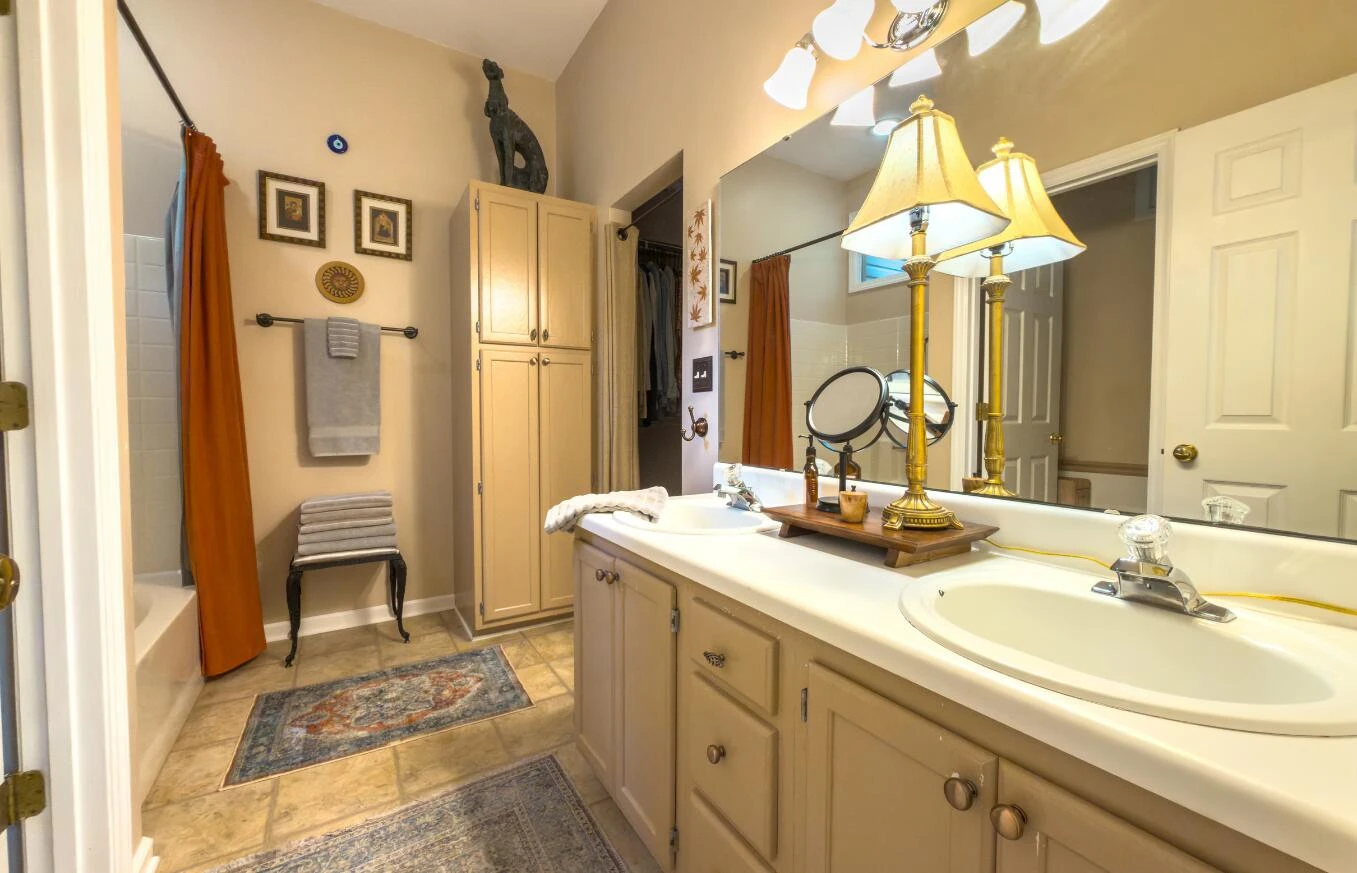 4726 Barclay SQ SW - Photo 18