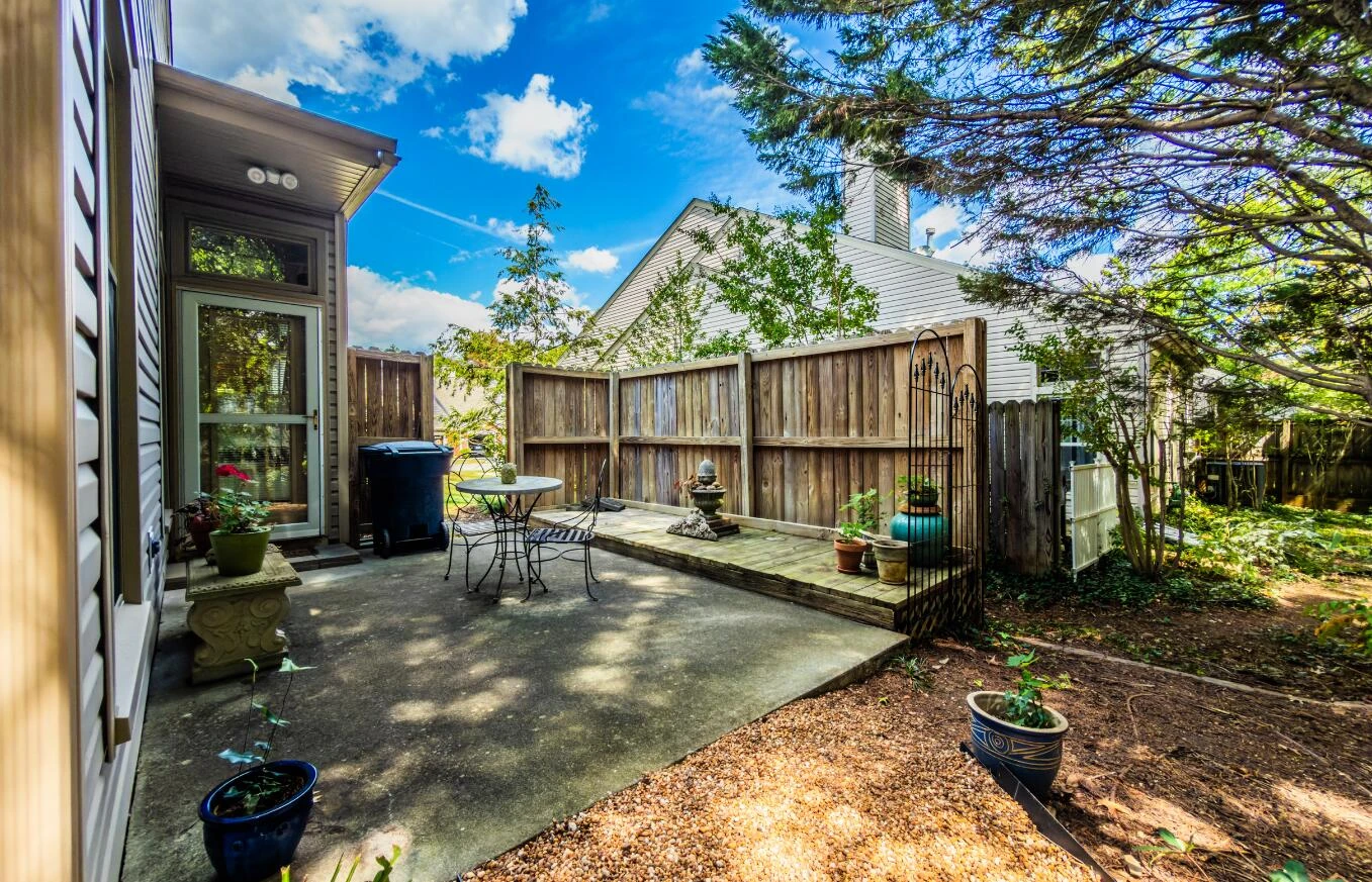 4726 Barclay SQ SW - Photo 33
