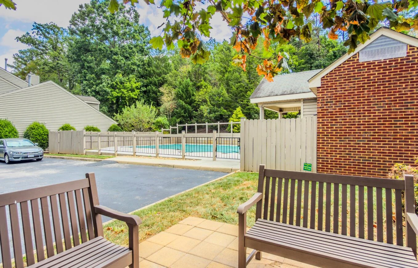 4726 Barclay SQ SW - Photo 37