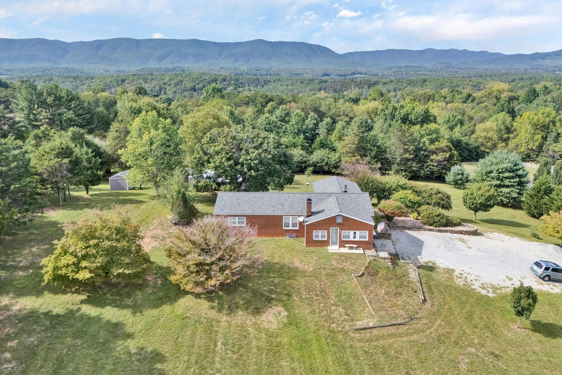 819 Sprinkle RD - Photo 4
