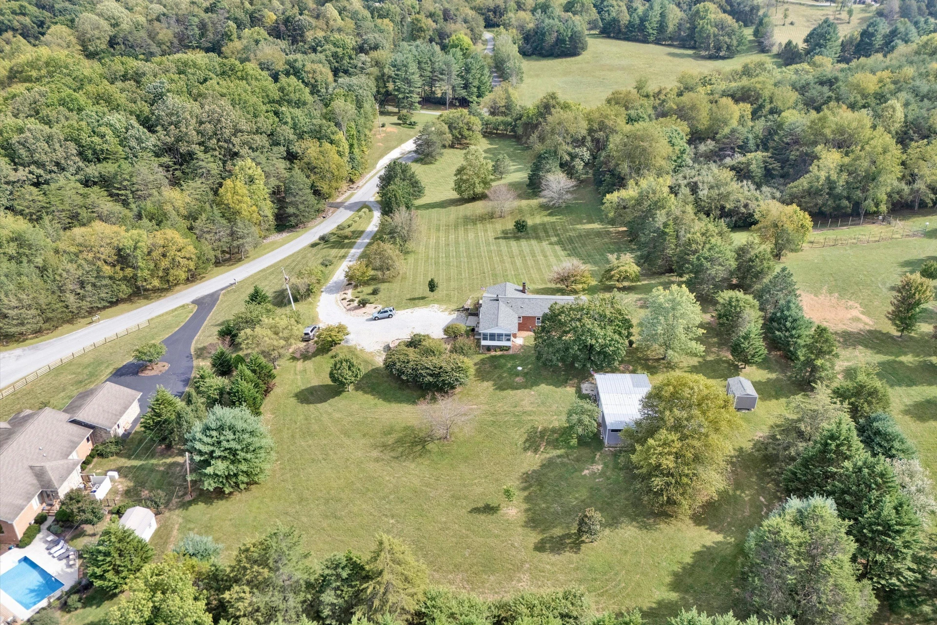 819 Sprinkle RD - Photo 5