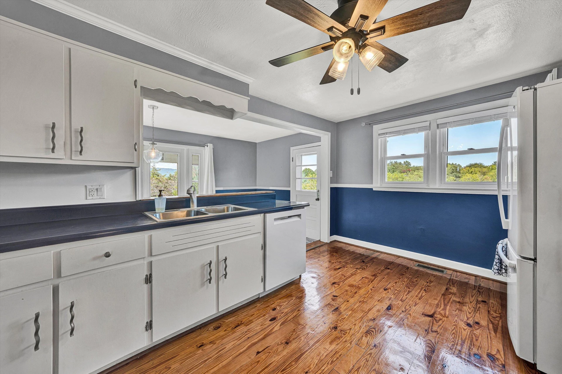 819 Sprinkle RD - Photo 15