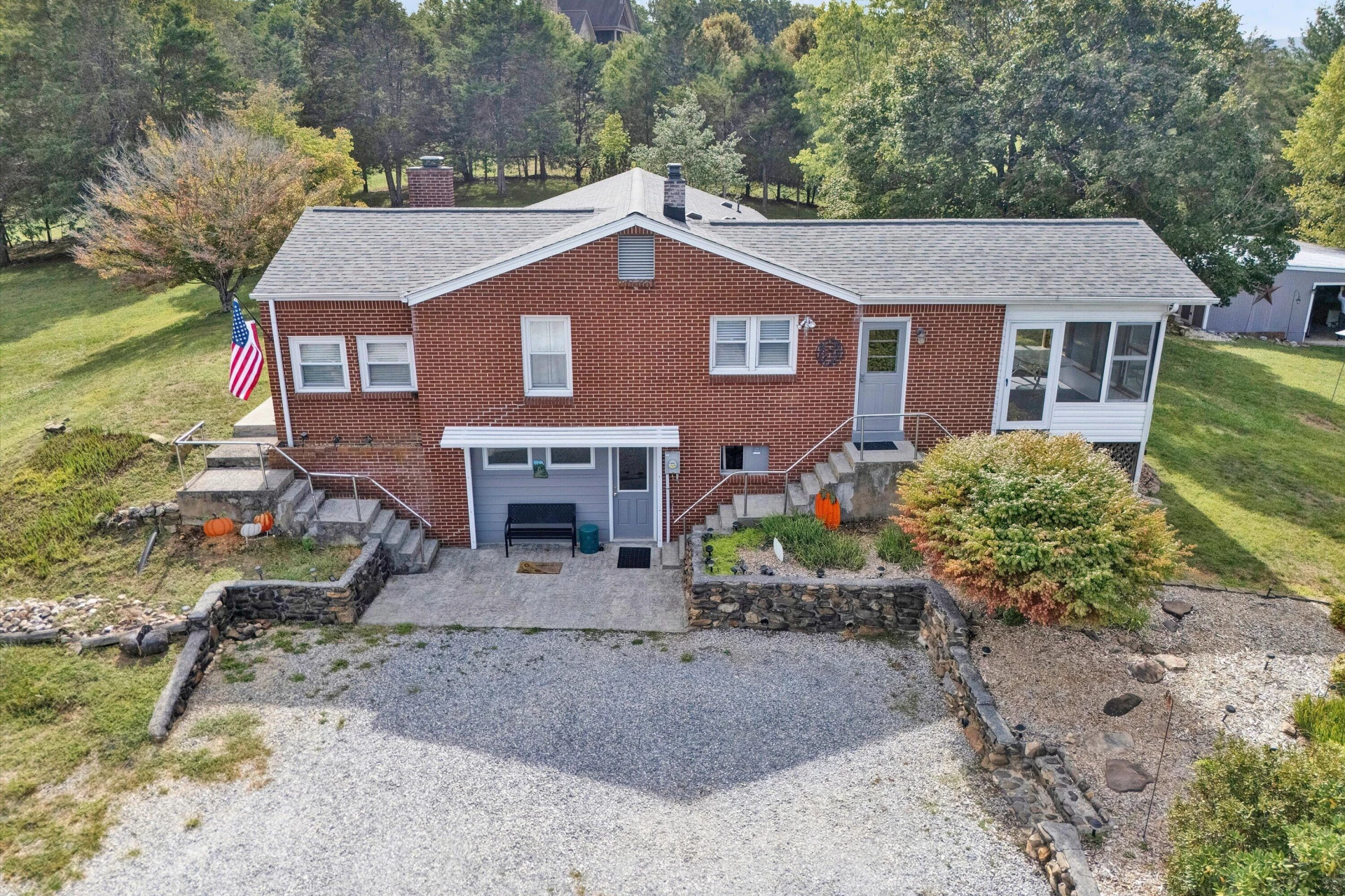 819 Sprinkle RD - Photo 40