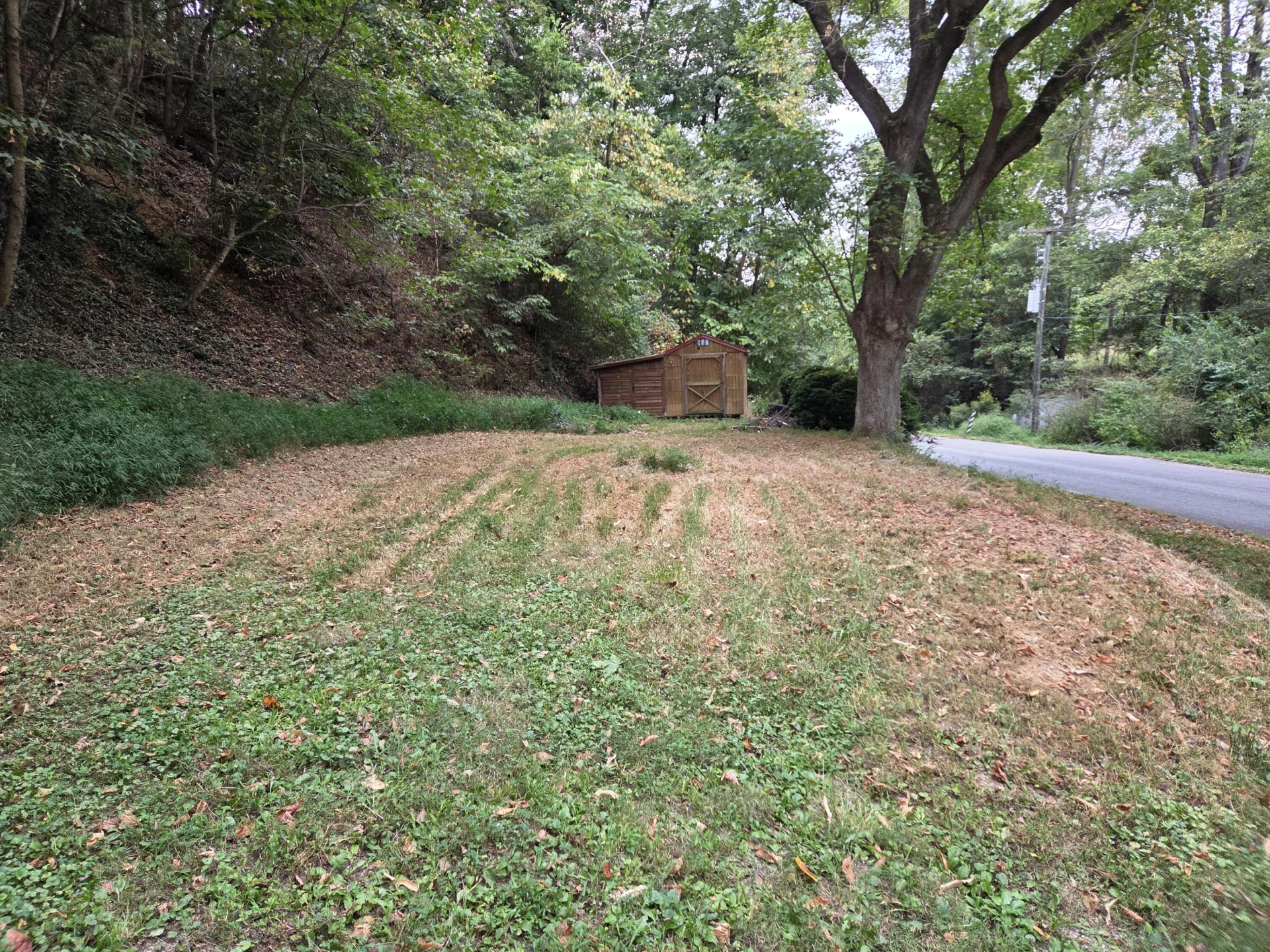 2649 Creekside DR - Photo 4