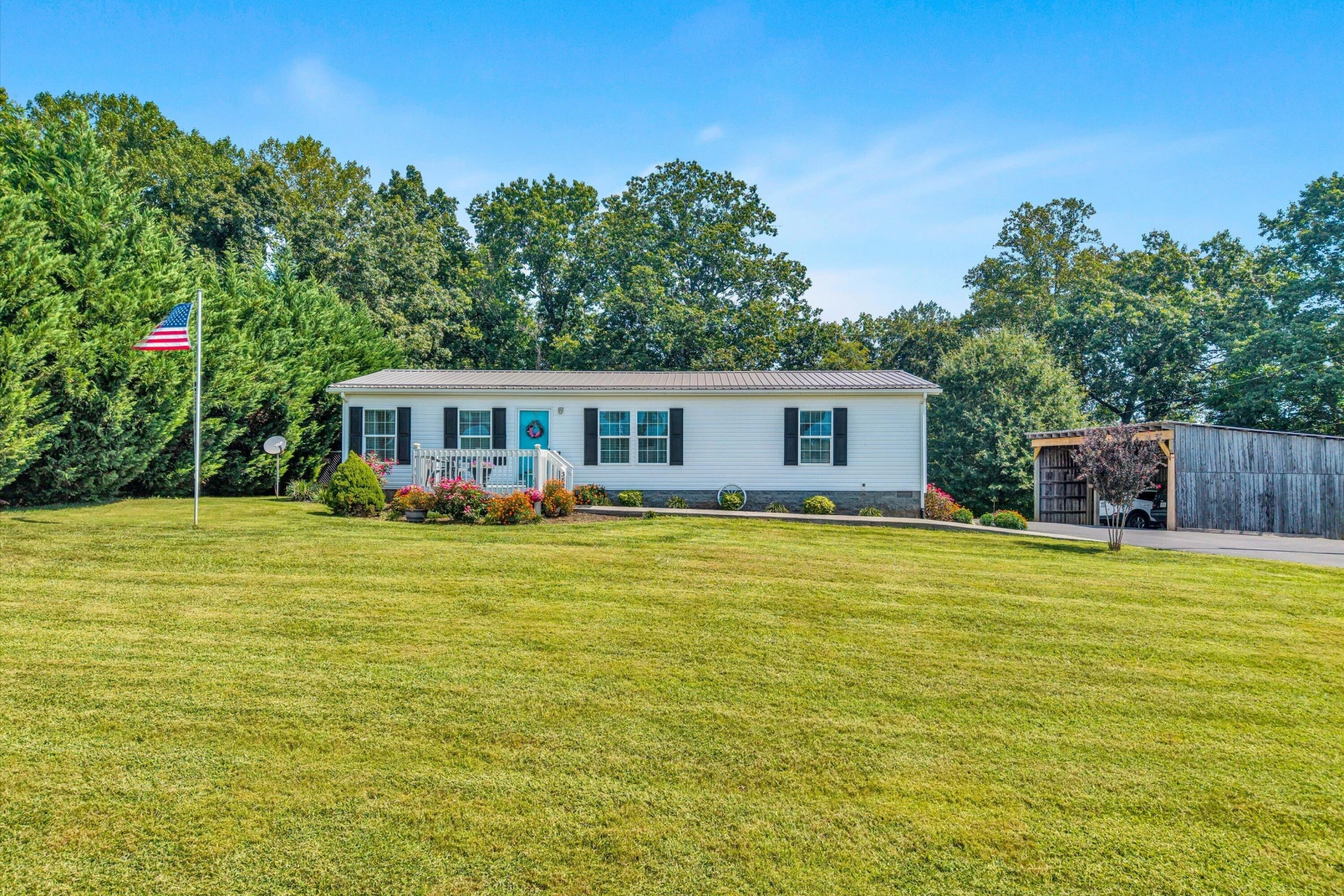 382 CALICO ROCK RD