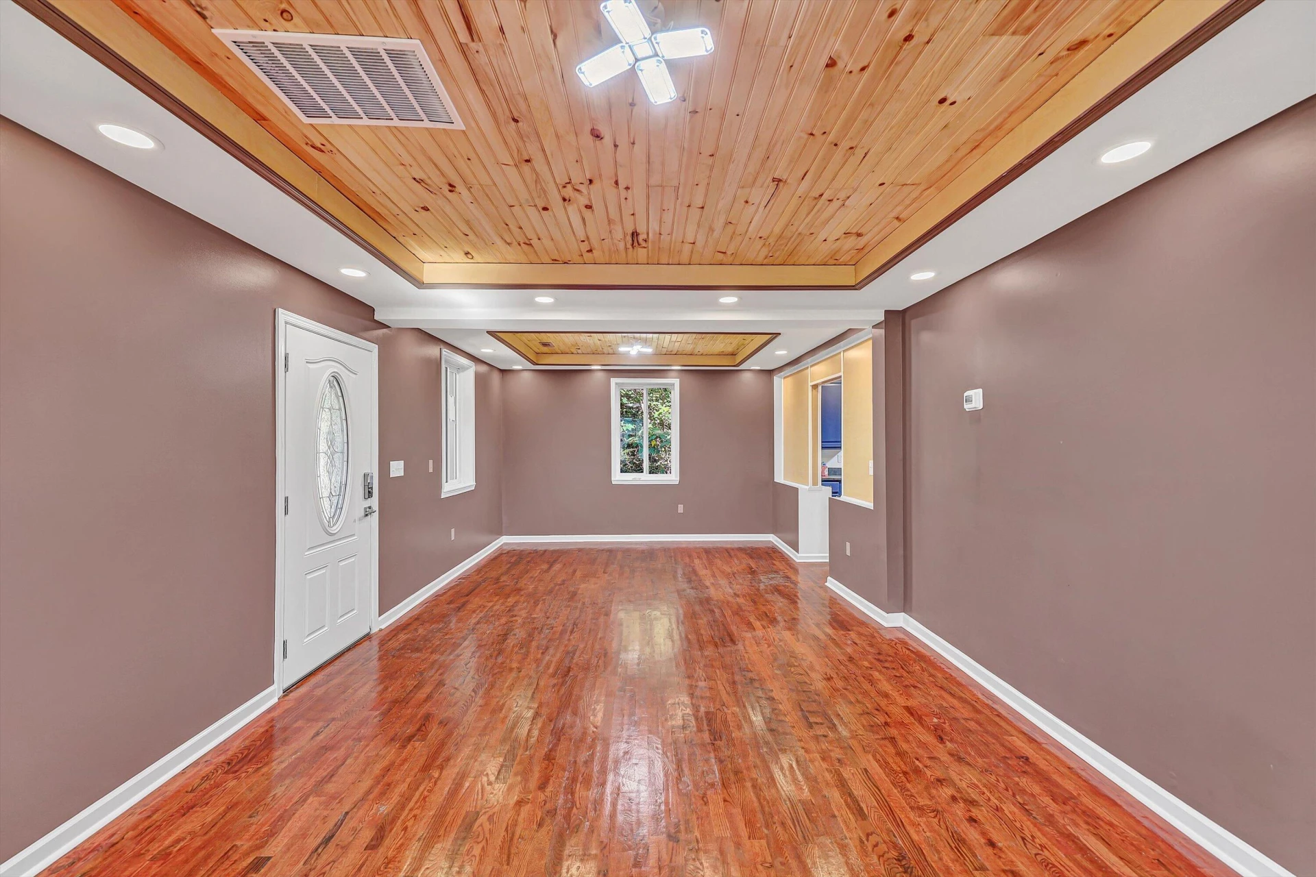 307 Greyson ST - Photo 6