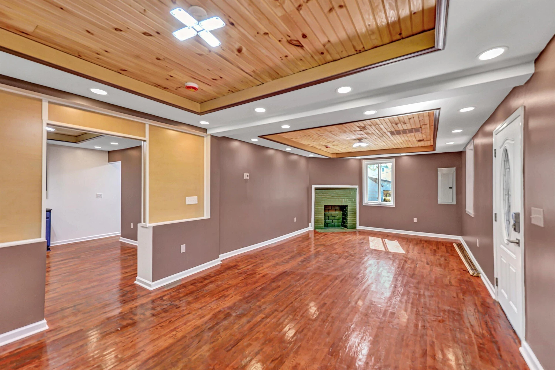 307 Greyson ST - Photo 7