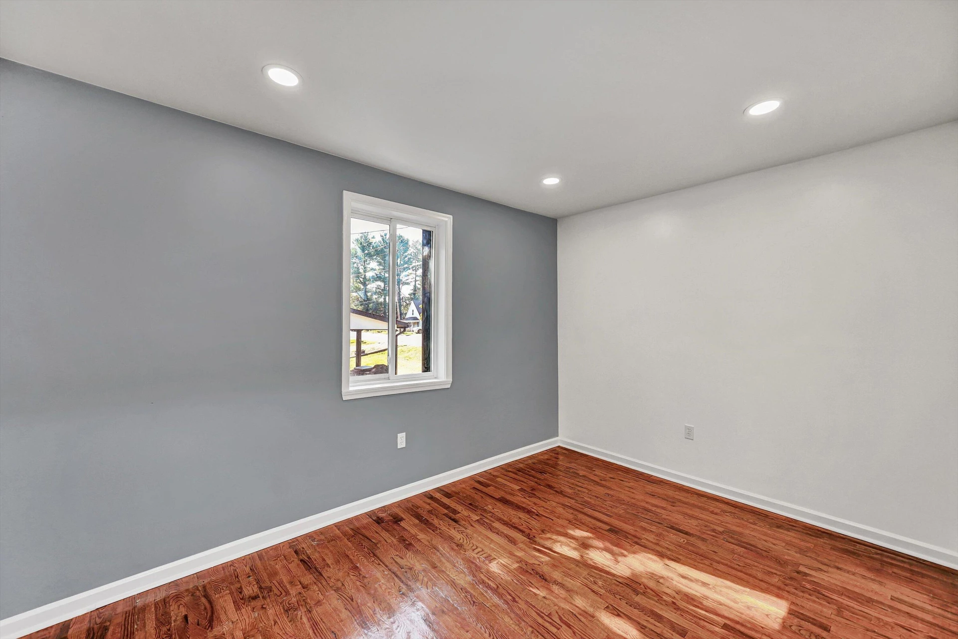307 Greyson ST - Photo 11