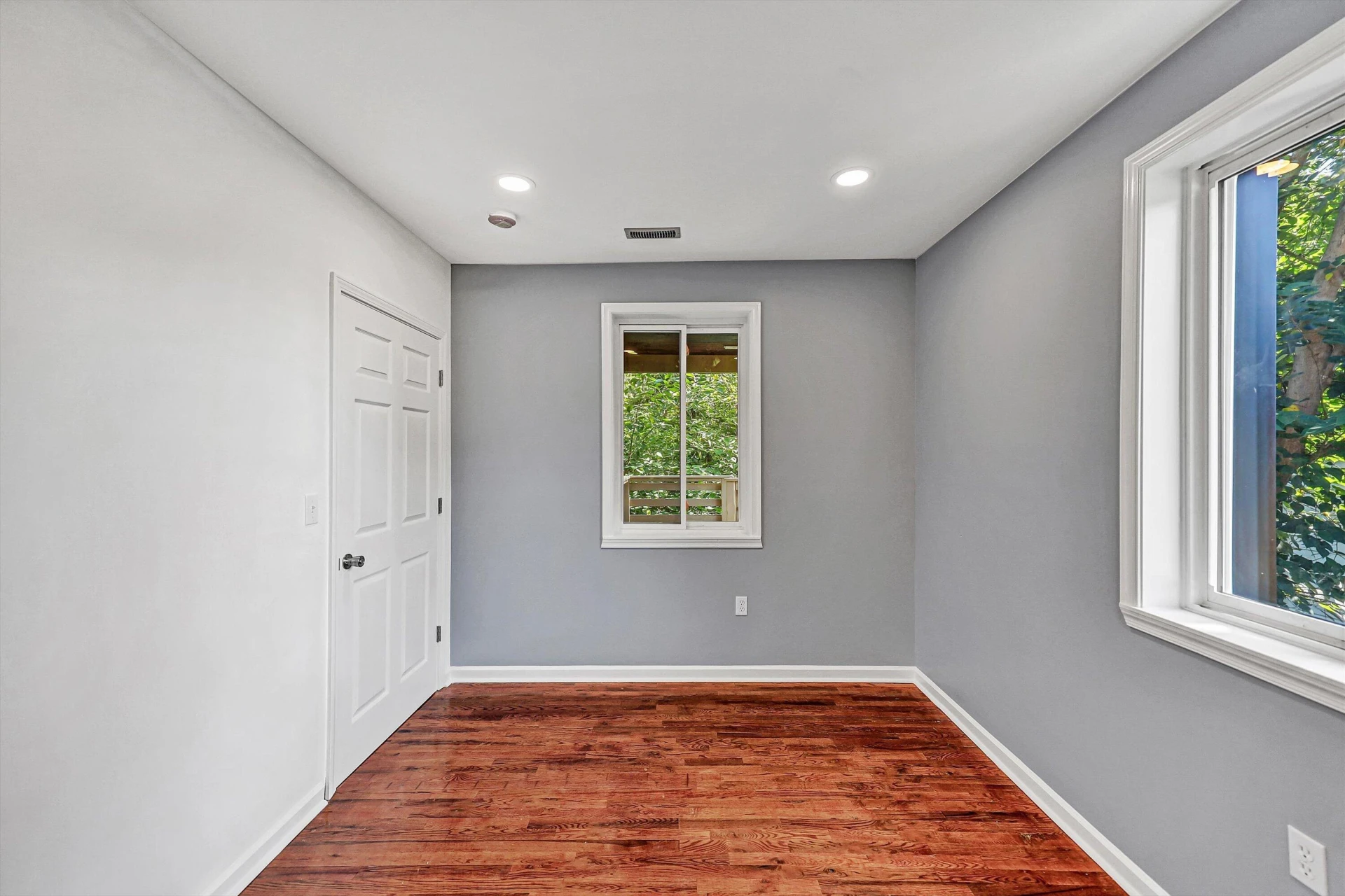 307 Greyson ST - Photo 12