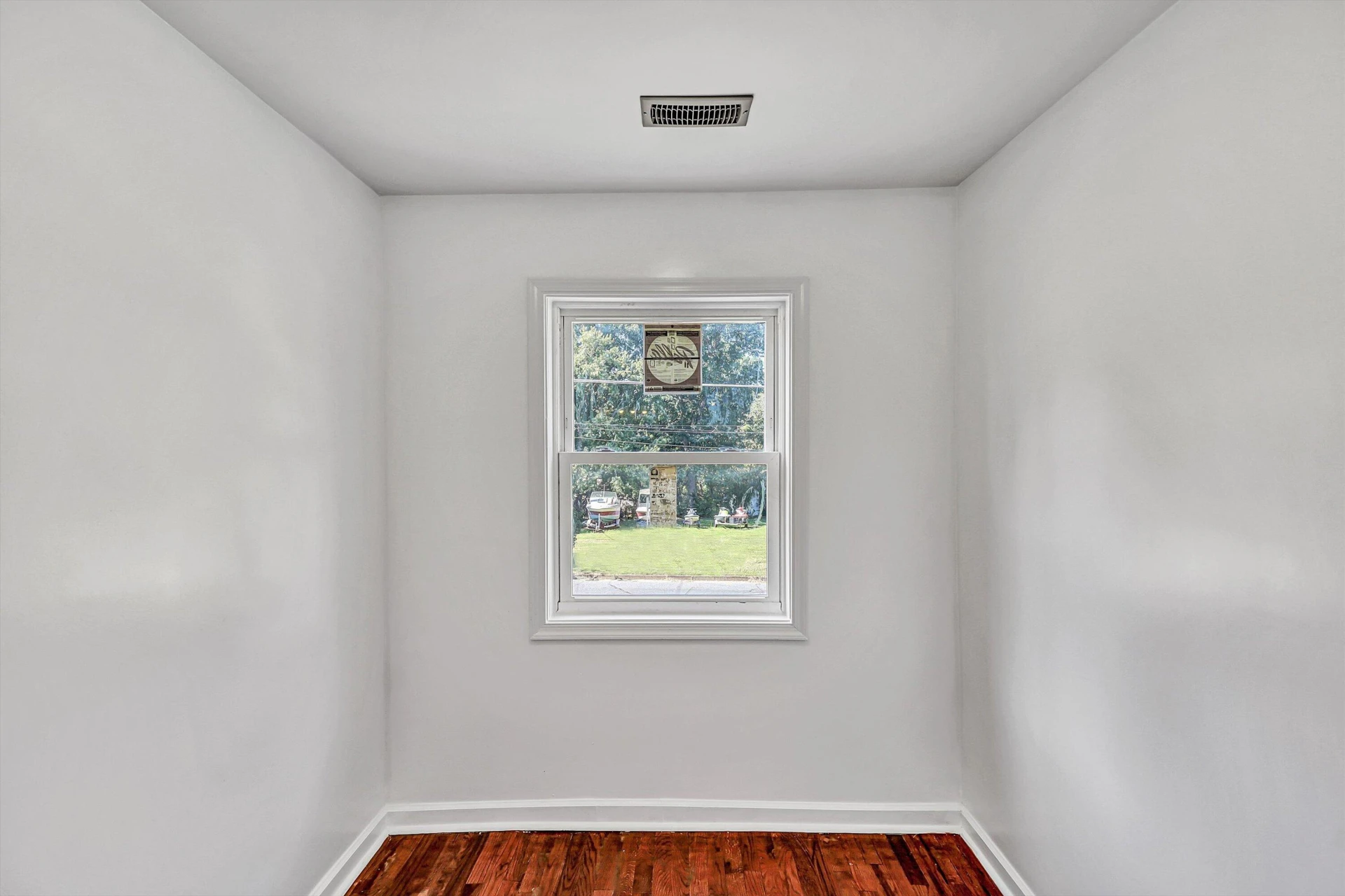 307 Greyson ST - Photo 15