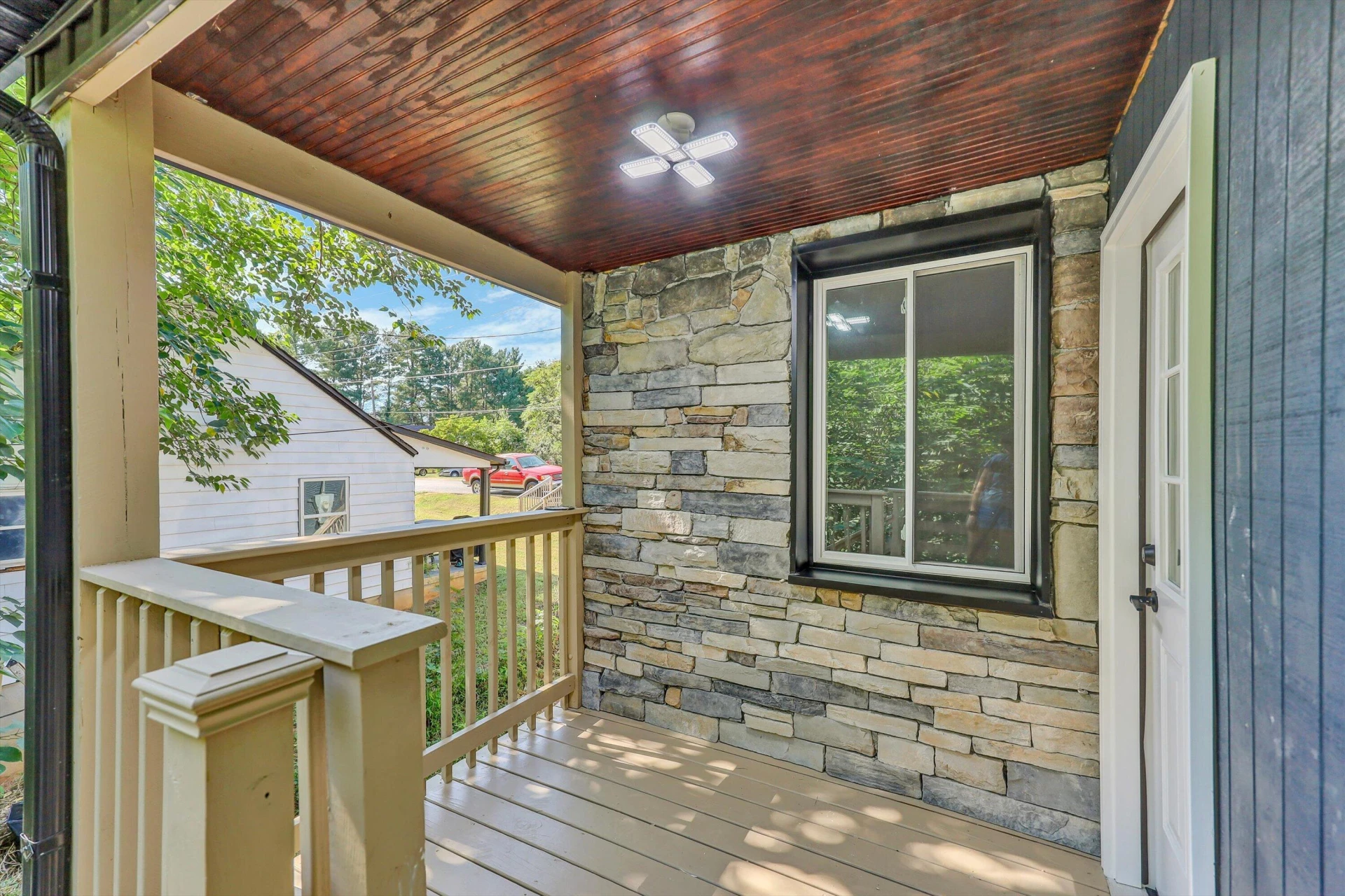 307 Greyson ST - Photo 22