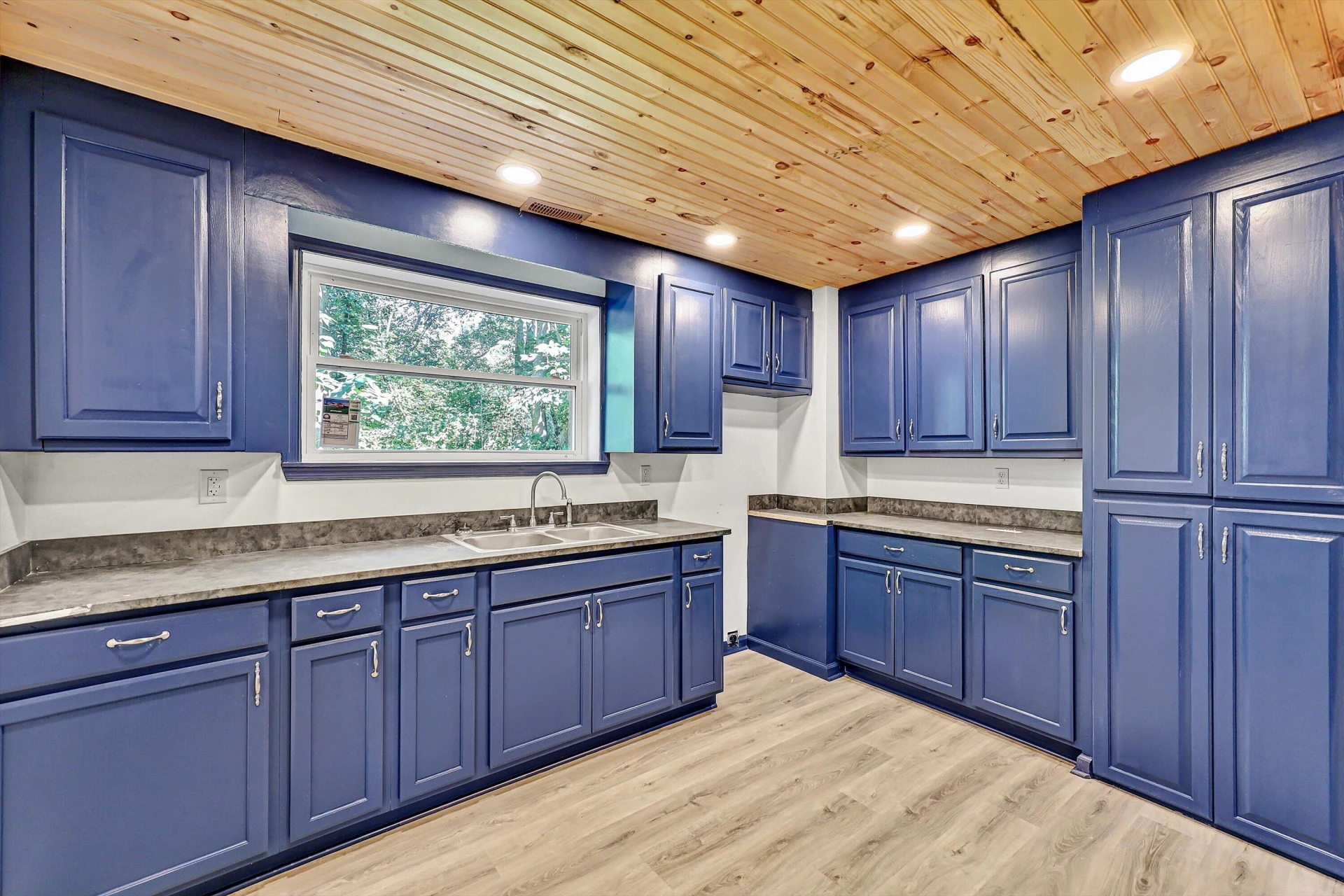 307 Greyson ST - Photo 29