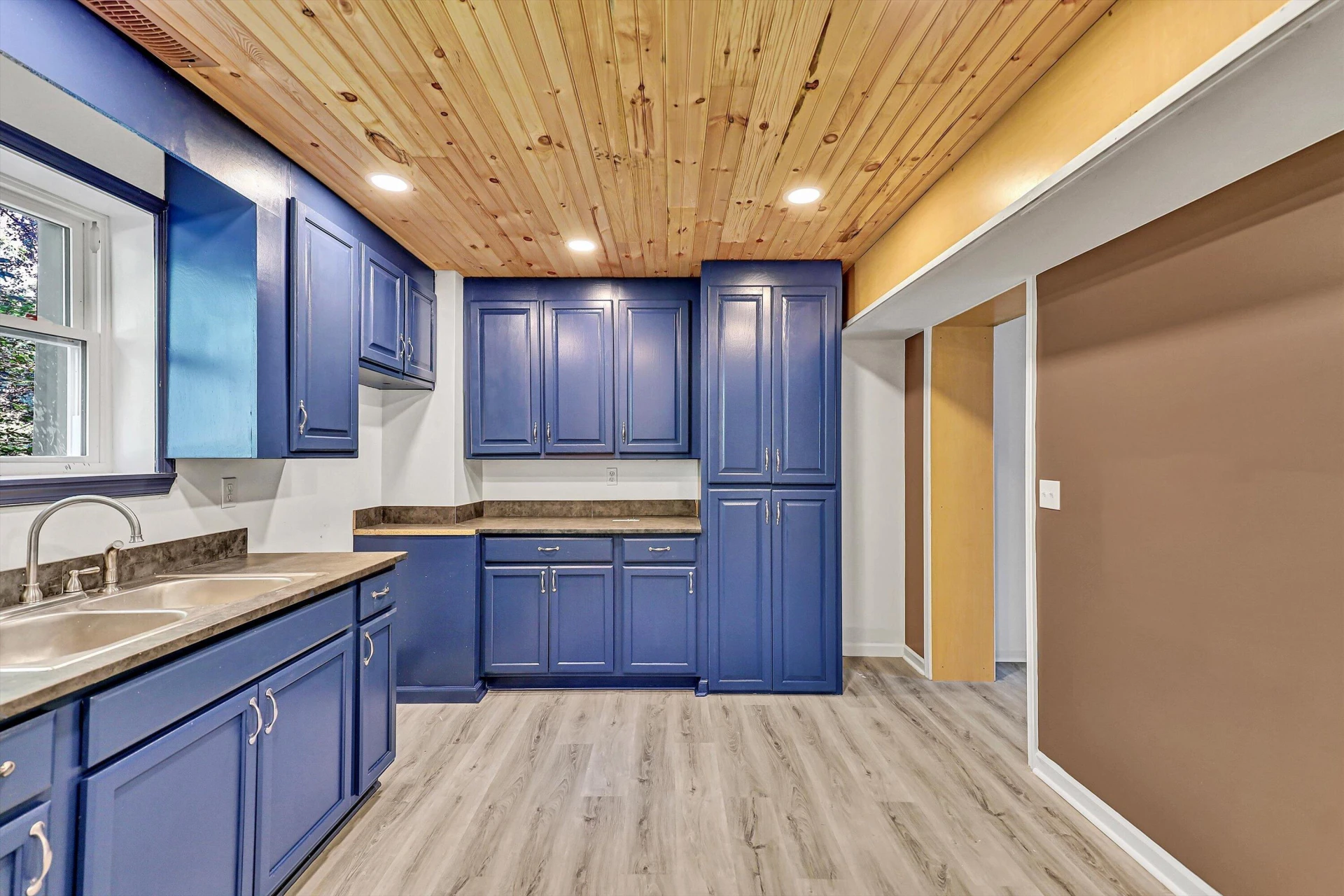 307 Greyson ST - Photo 30