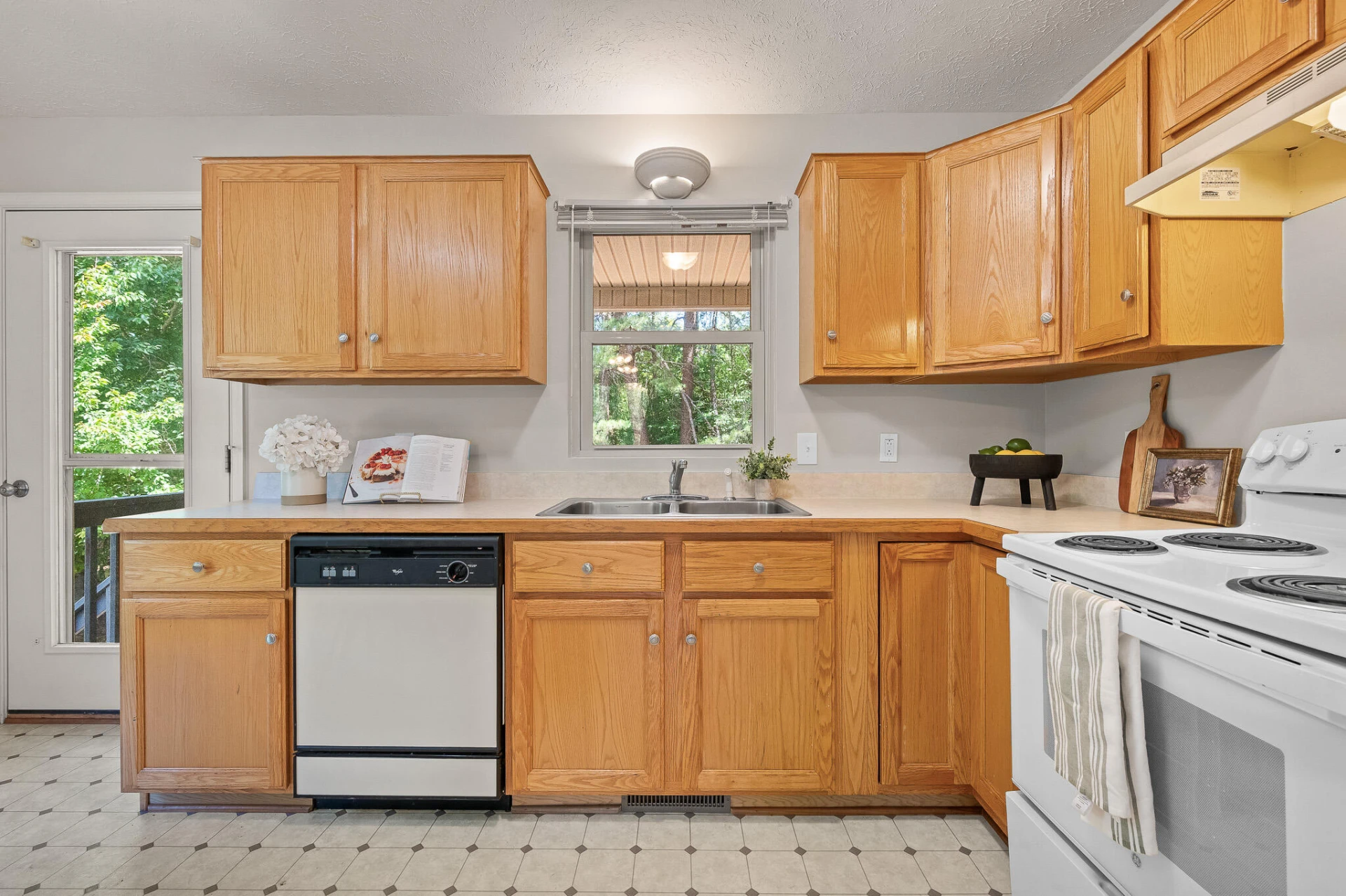 2120 Eagle Point RD - Photo 10