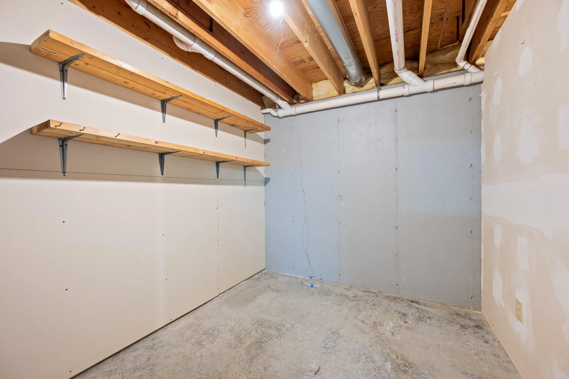 2120 Eagle Point RD - Photo 31