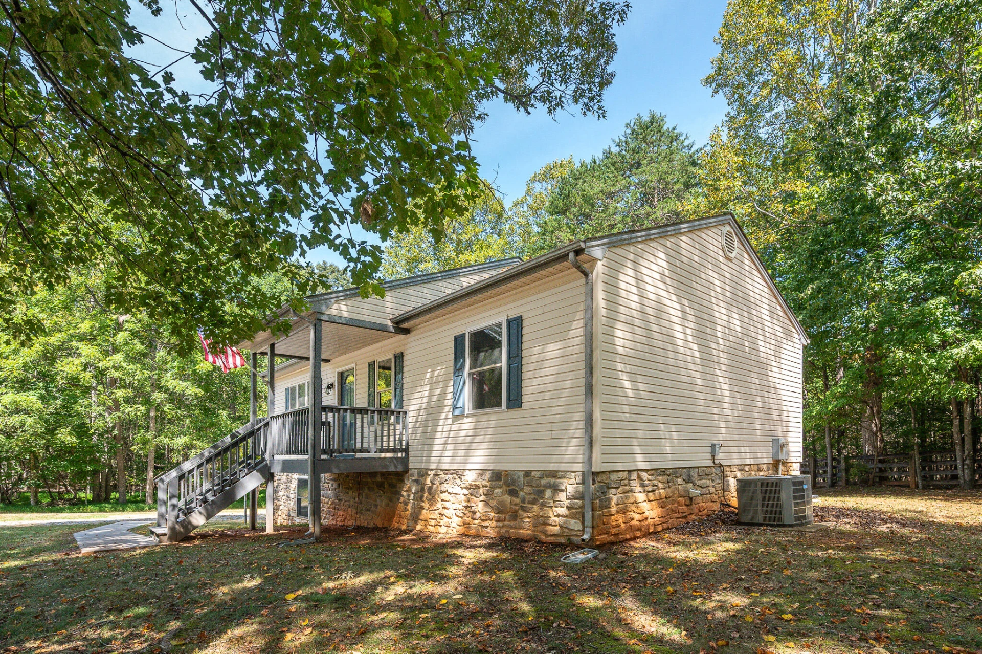 2120 Eagle Point RD - Photo 42