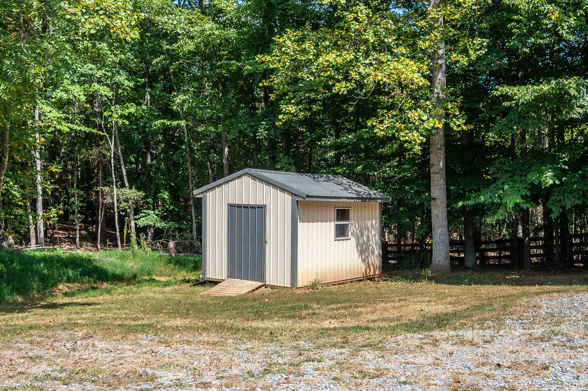 2120 Eagle Point RD - Photo 43