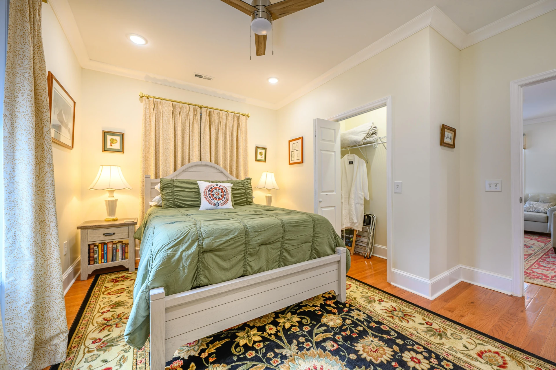 305 Grayson ST - Photo 8