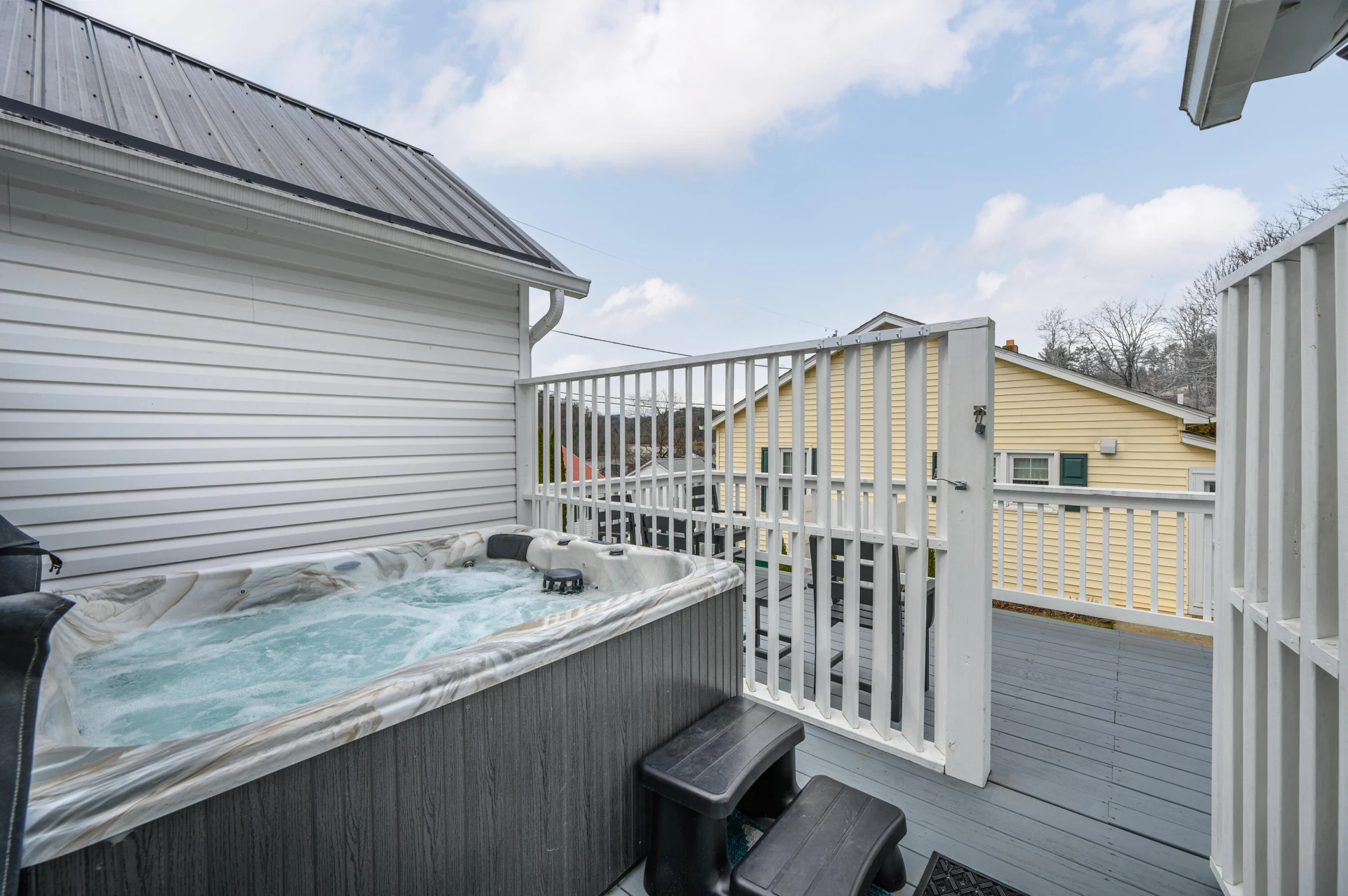 305 Grayson ST - Photo 15
