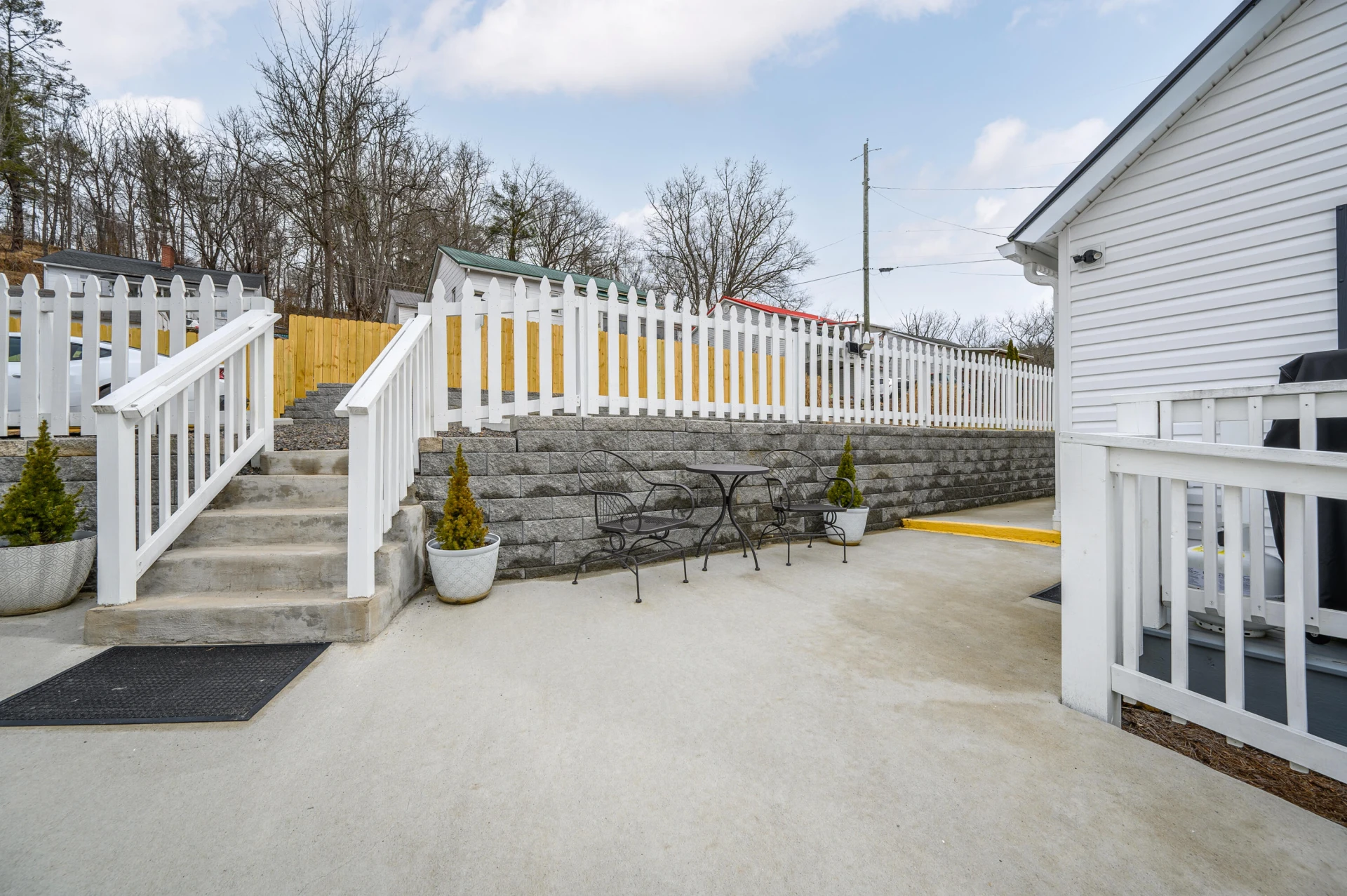 305 Grayson ST - Photo 20