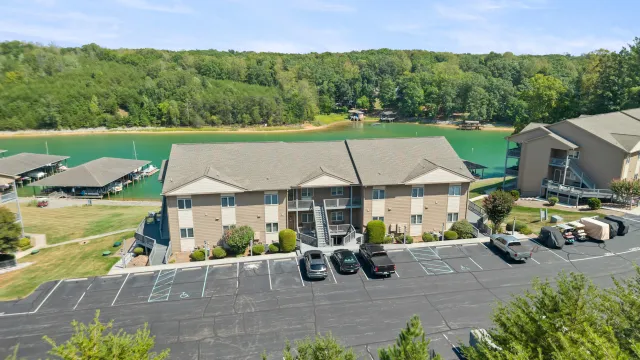 1055 Mariners WAY, Huddleston, VA, 24104