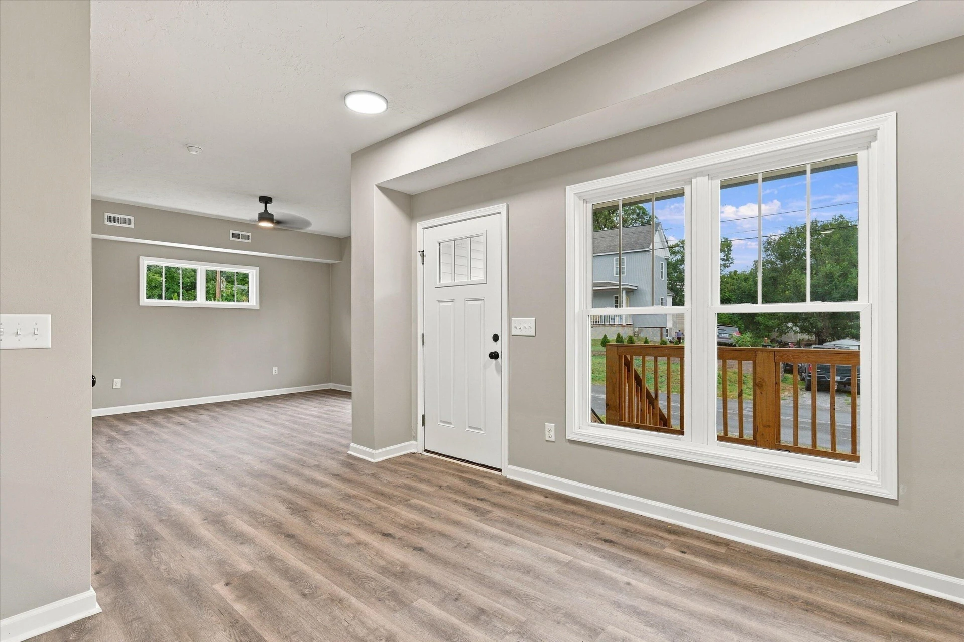 415 7th ST - Photo 6