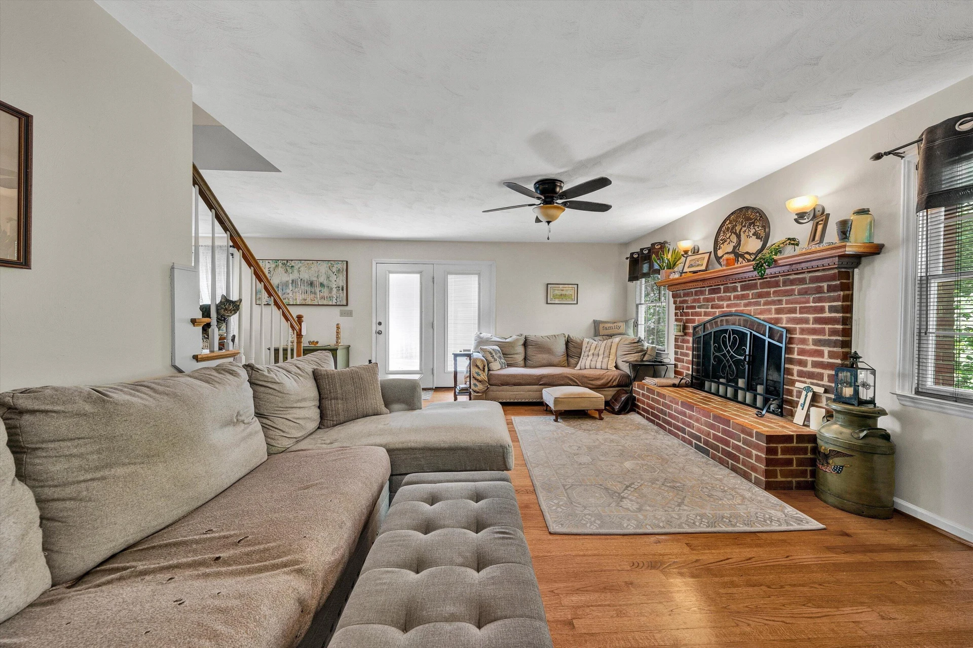 999 Lee LN - Photo 5