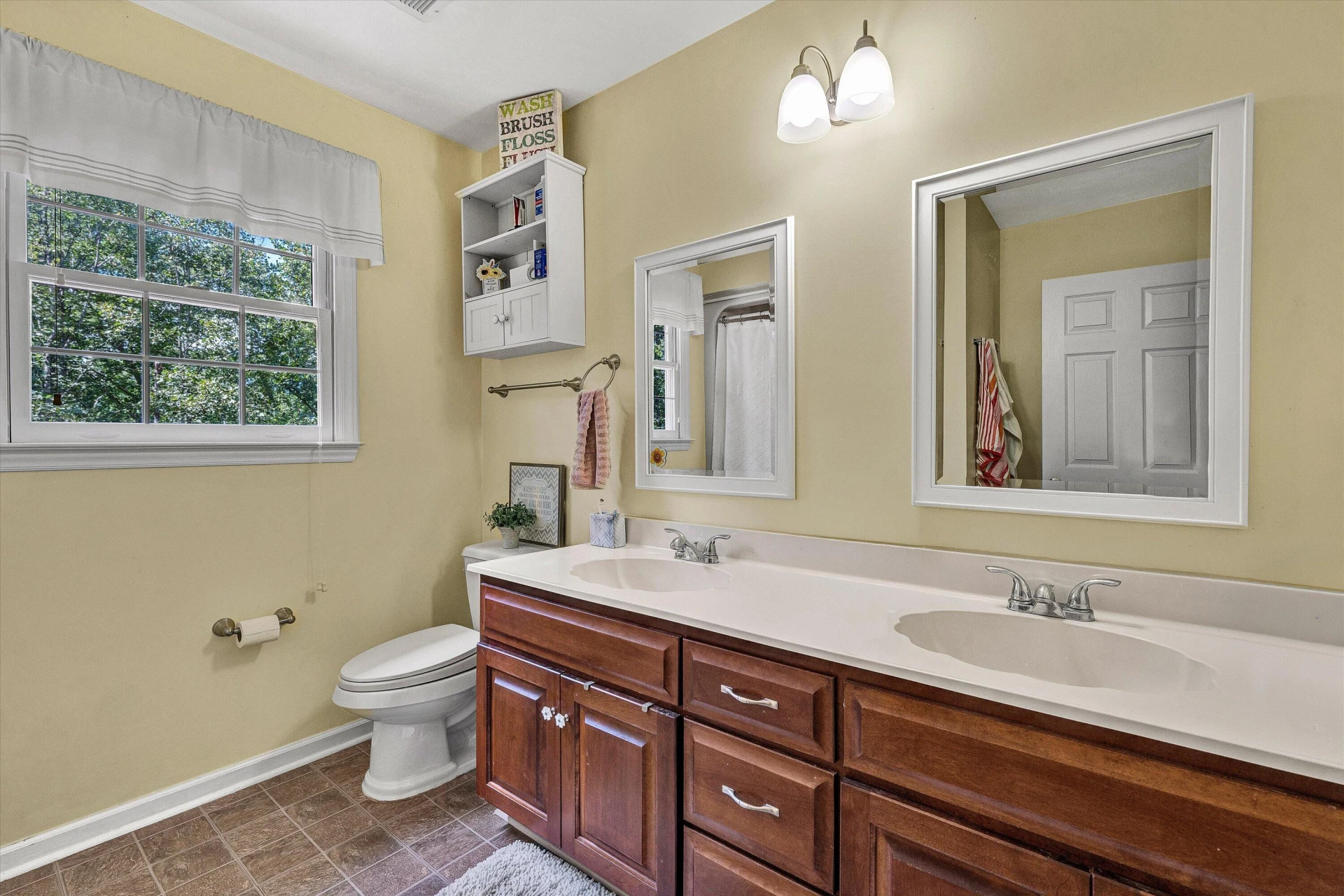 999 Lee LN - Photo 18