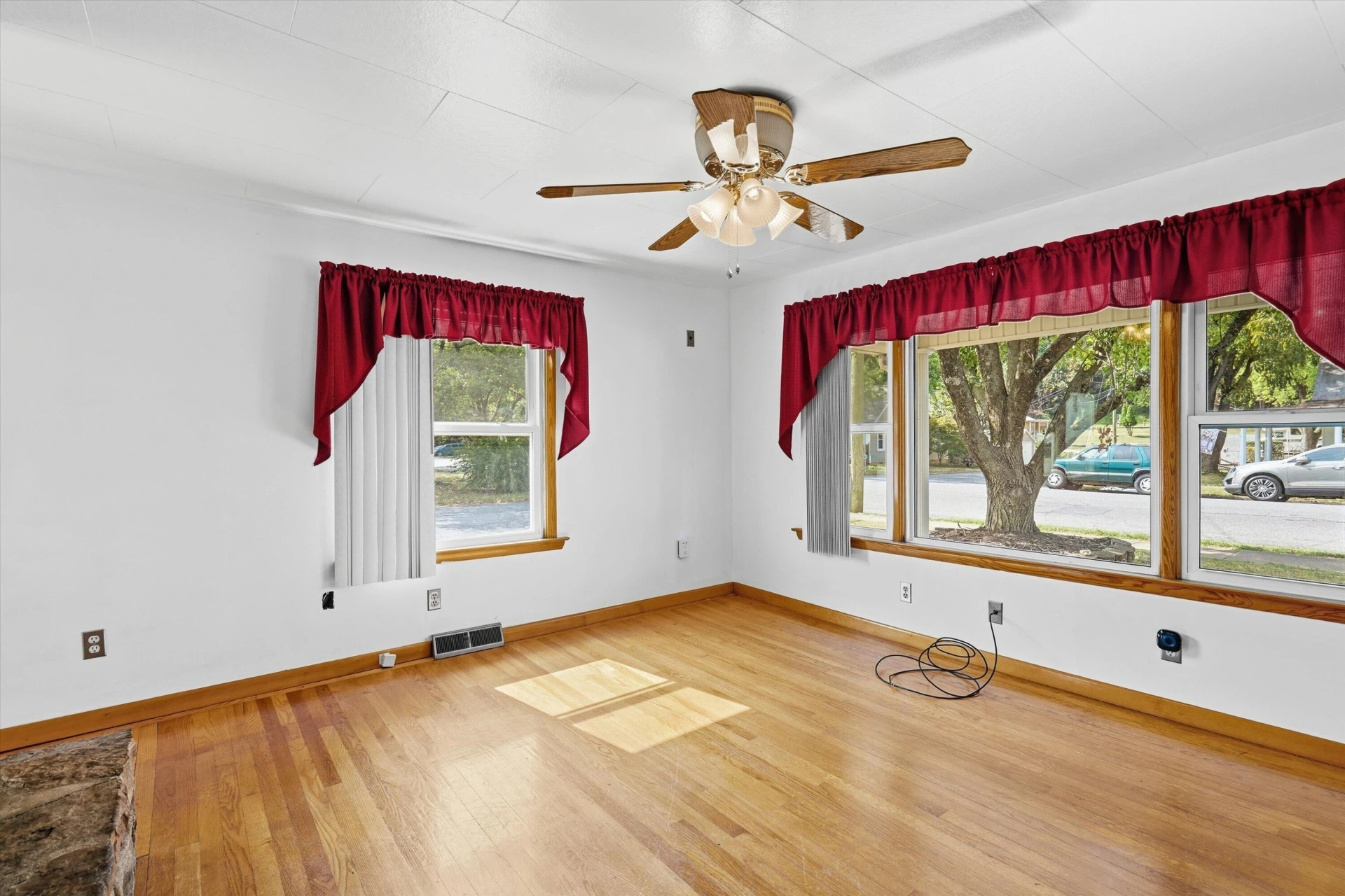 601 Bowman AVE - Photo 10