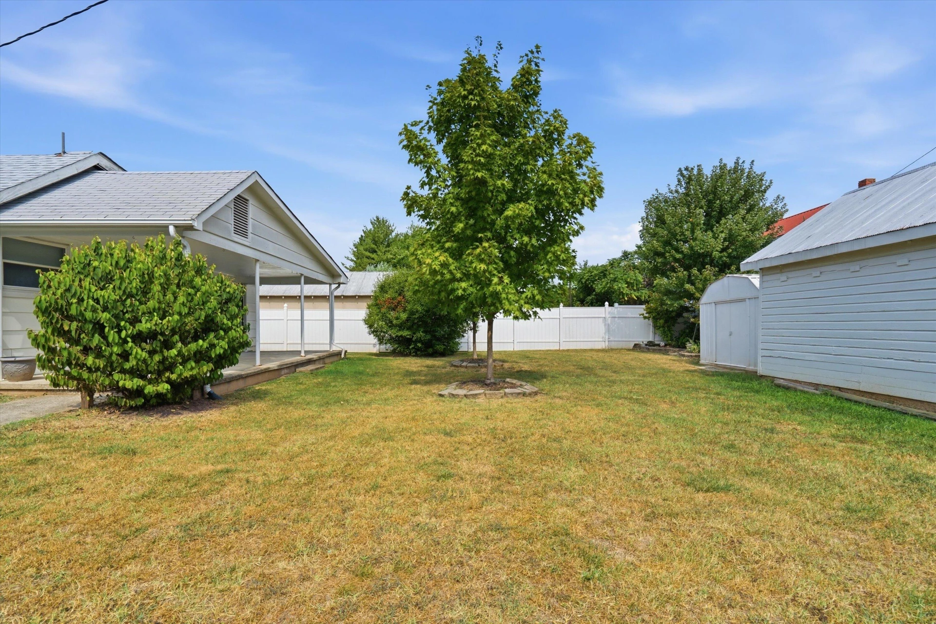 601 Bowman AVE - Photo 32
