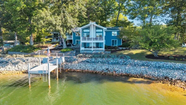 307 Lakewood DR, Moneta, VA, 24121
