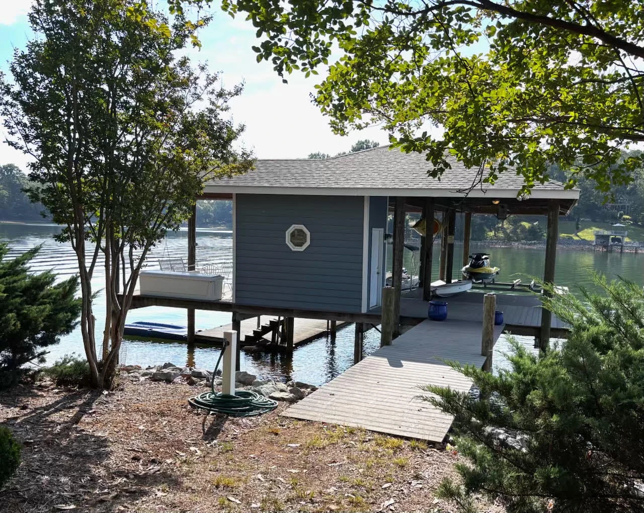 307 Lakewood DR - Photo 2