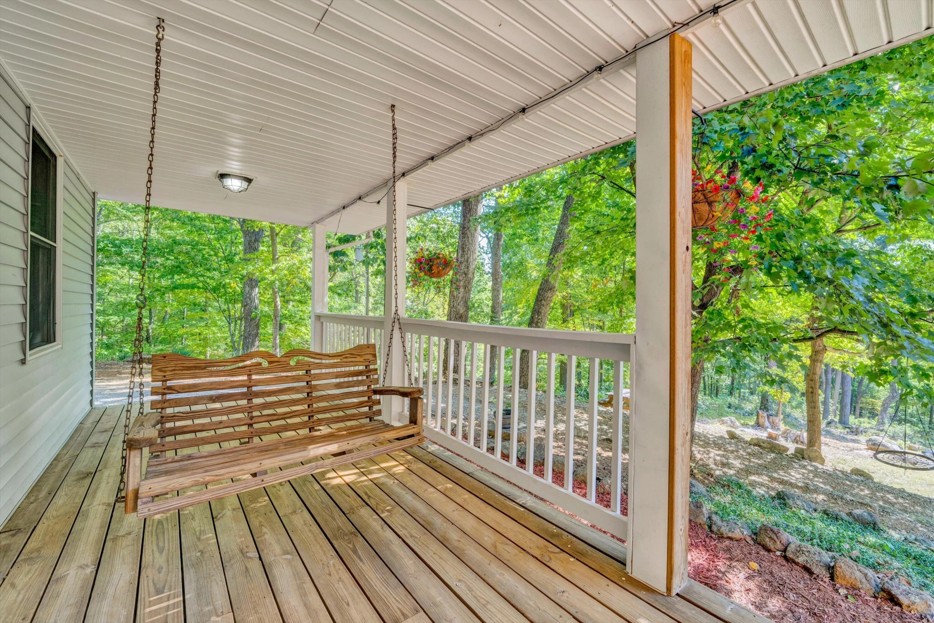 1909 Karnes RD - Photo 9