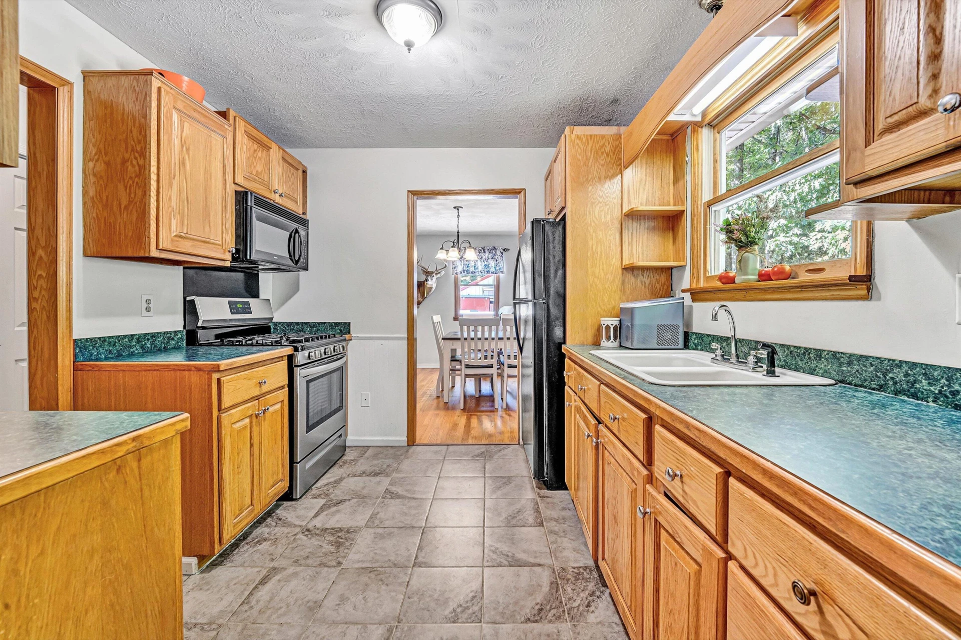 1909 Karnes RD - Photo 17