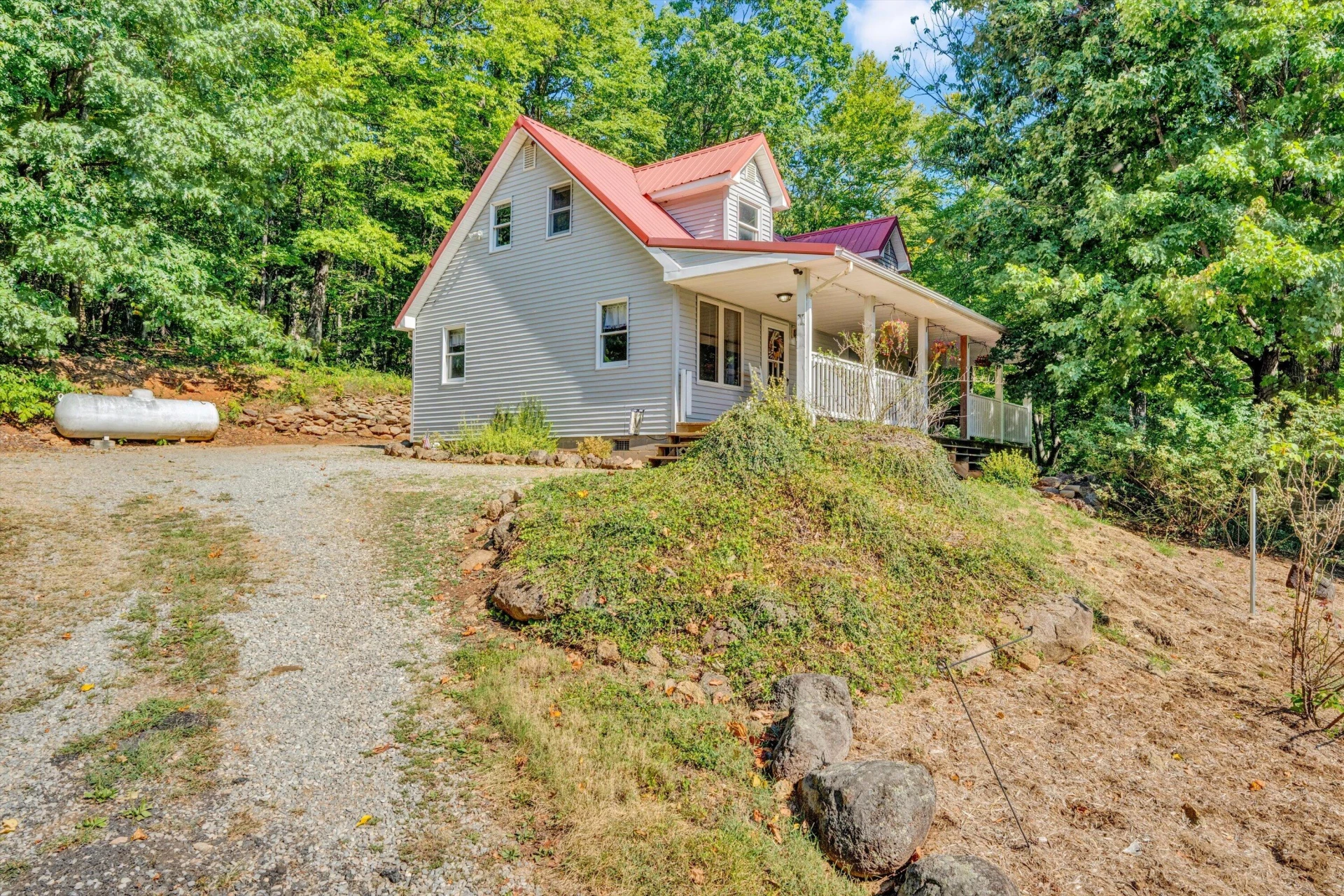 1909 Karnes RD - Photo 31