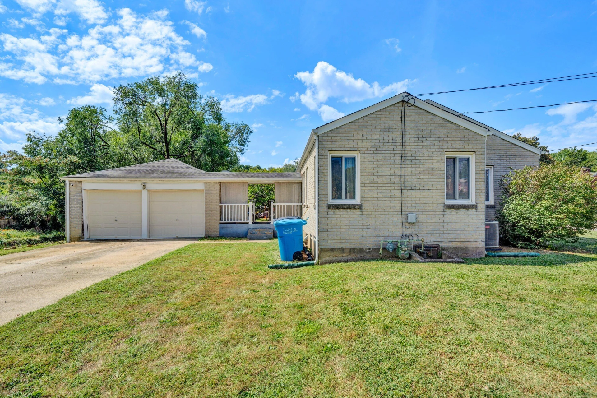 2535 Lyndhurst ST NW - Photo 23