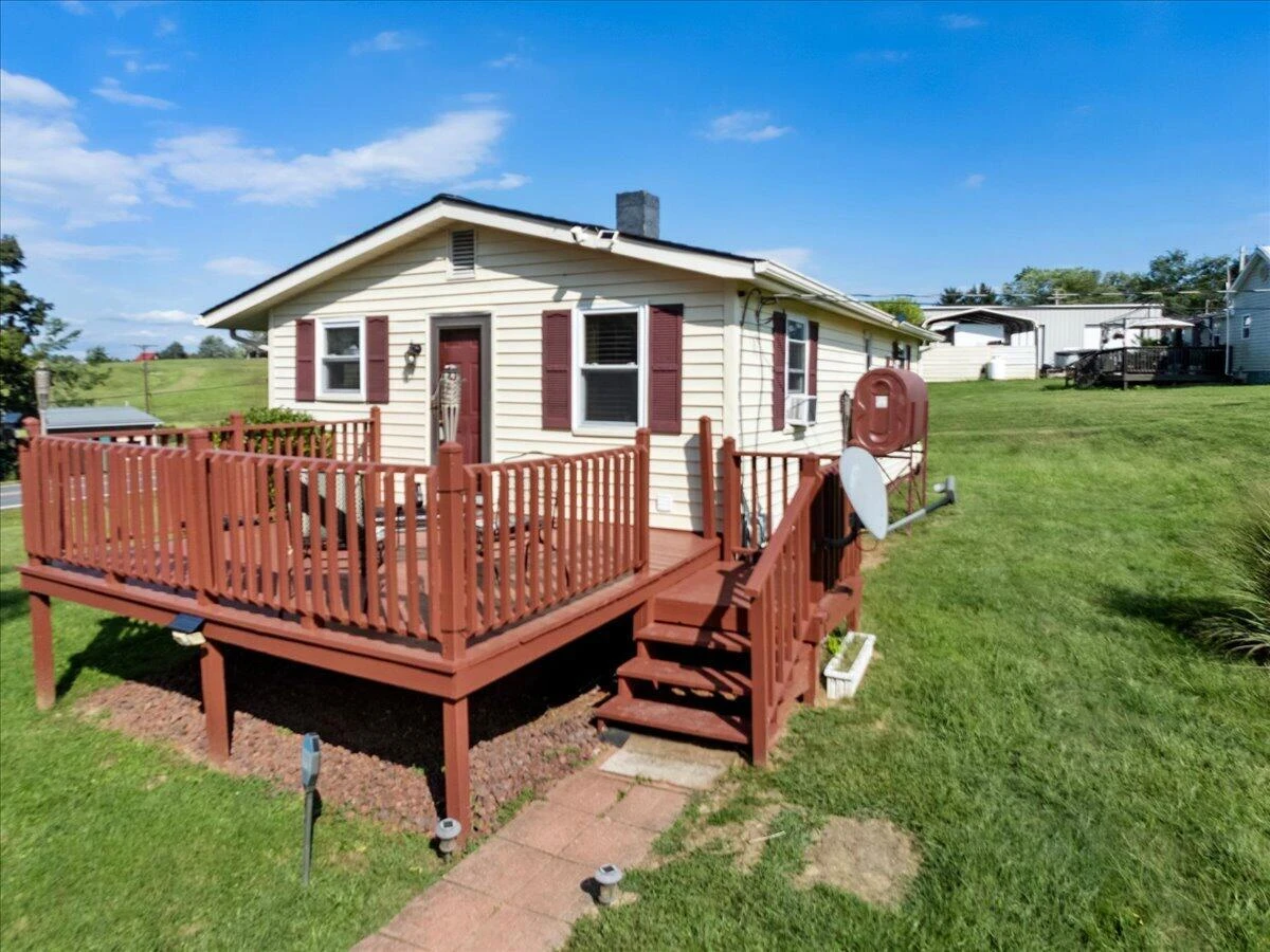 1551 Peppers Ferry RD NW - Photo 22