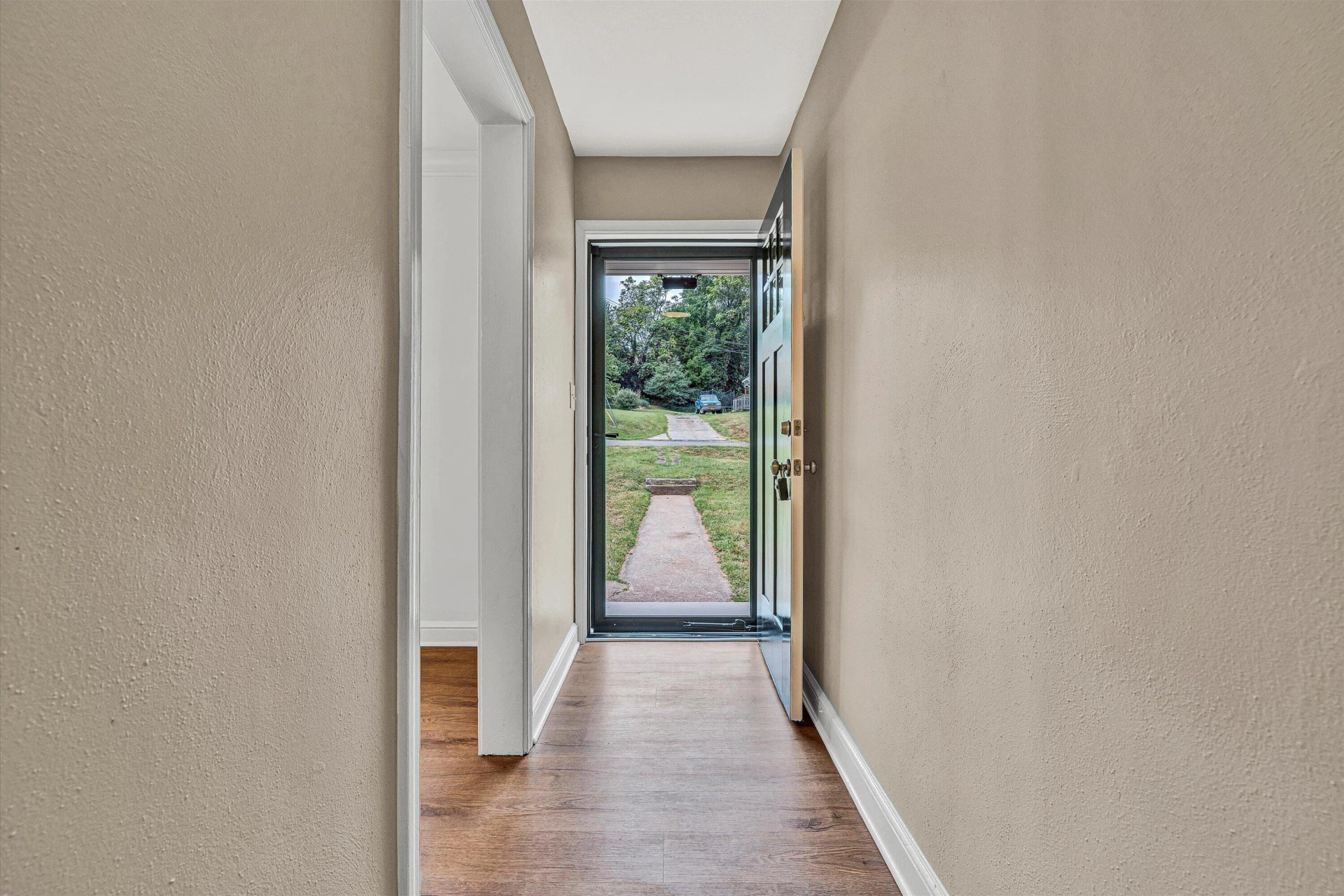 2811 Ordway DR NW - Photo 5
