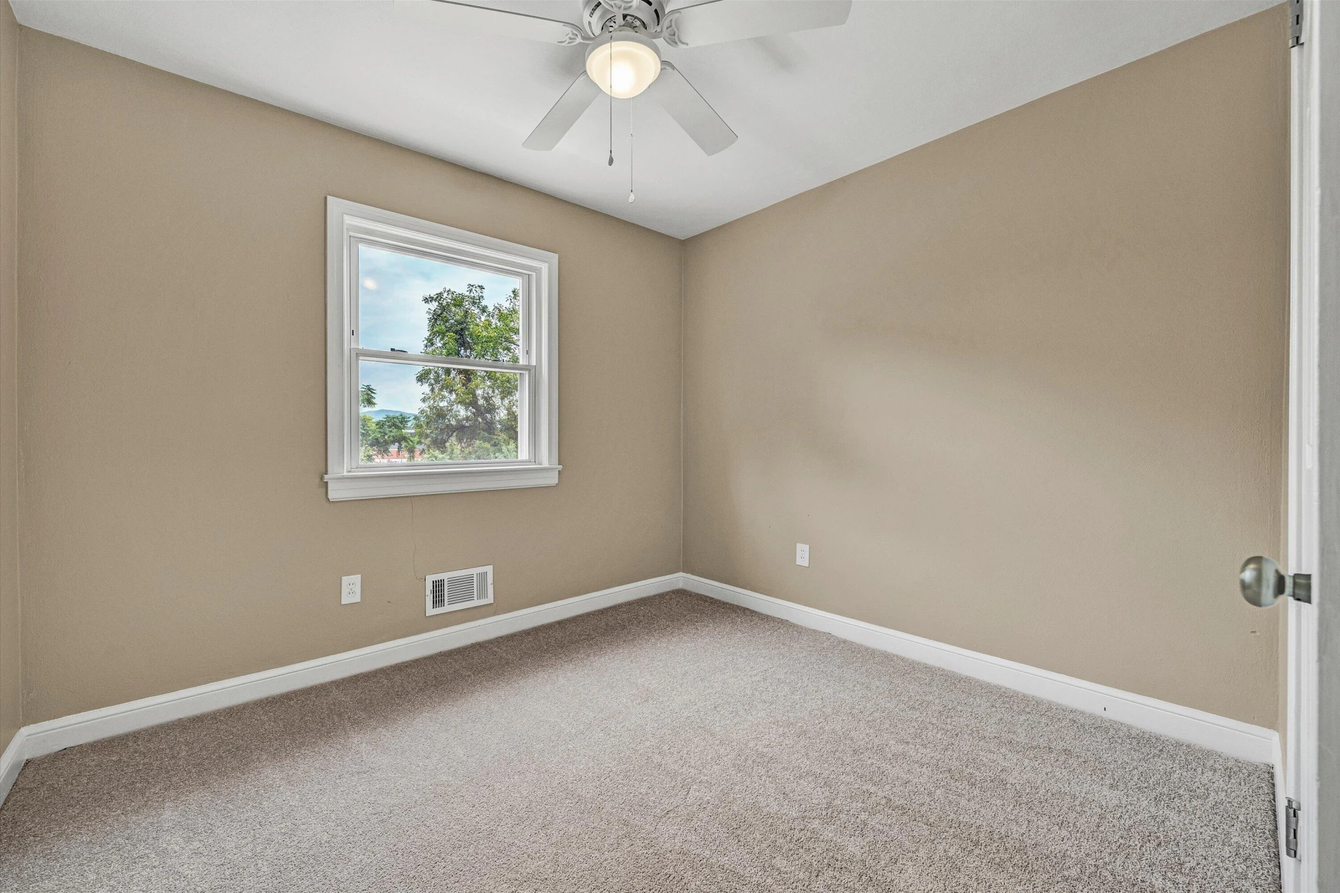 2811 Ordway DR NW - Photo 14