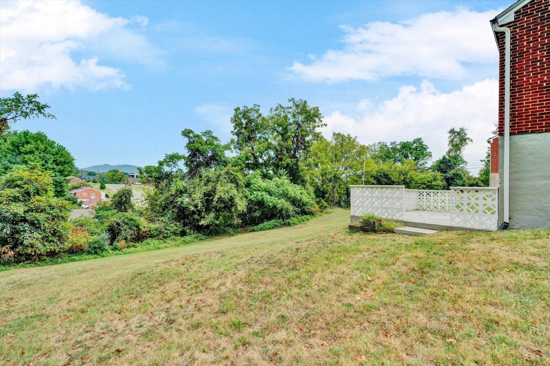 2811 Ordway DR NW - Photo 32