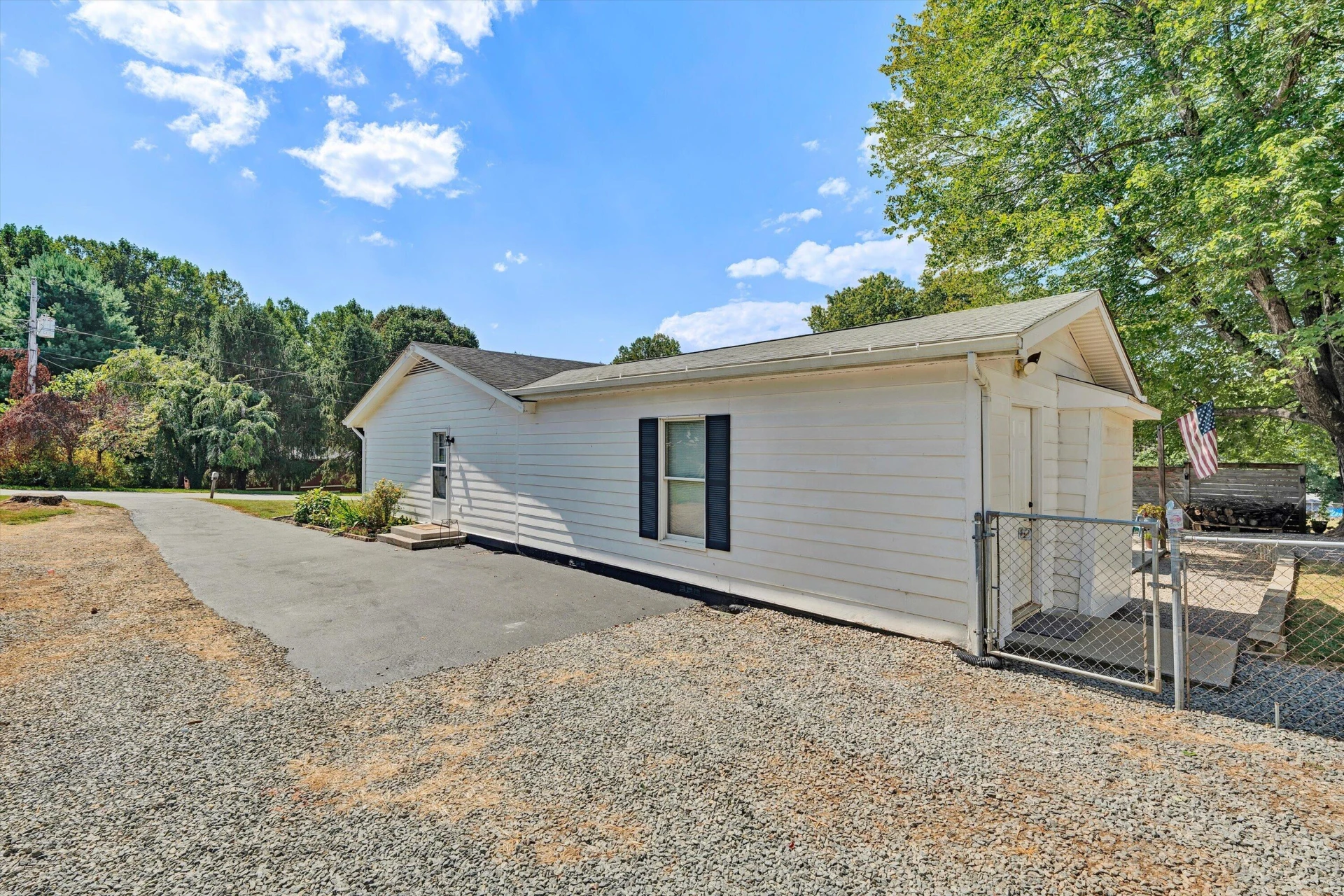 180 CLEARVIEW DR - Photo 24