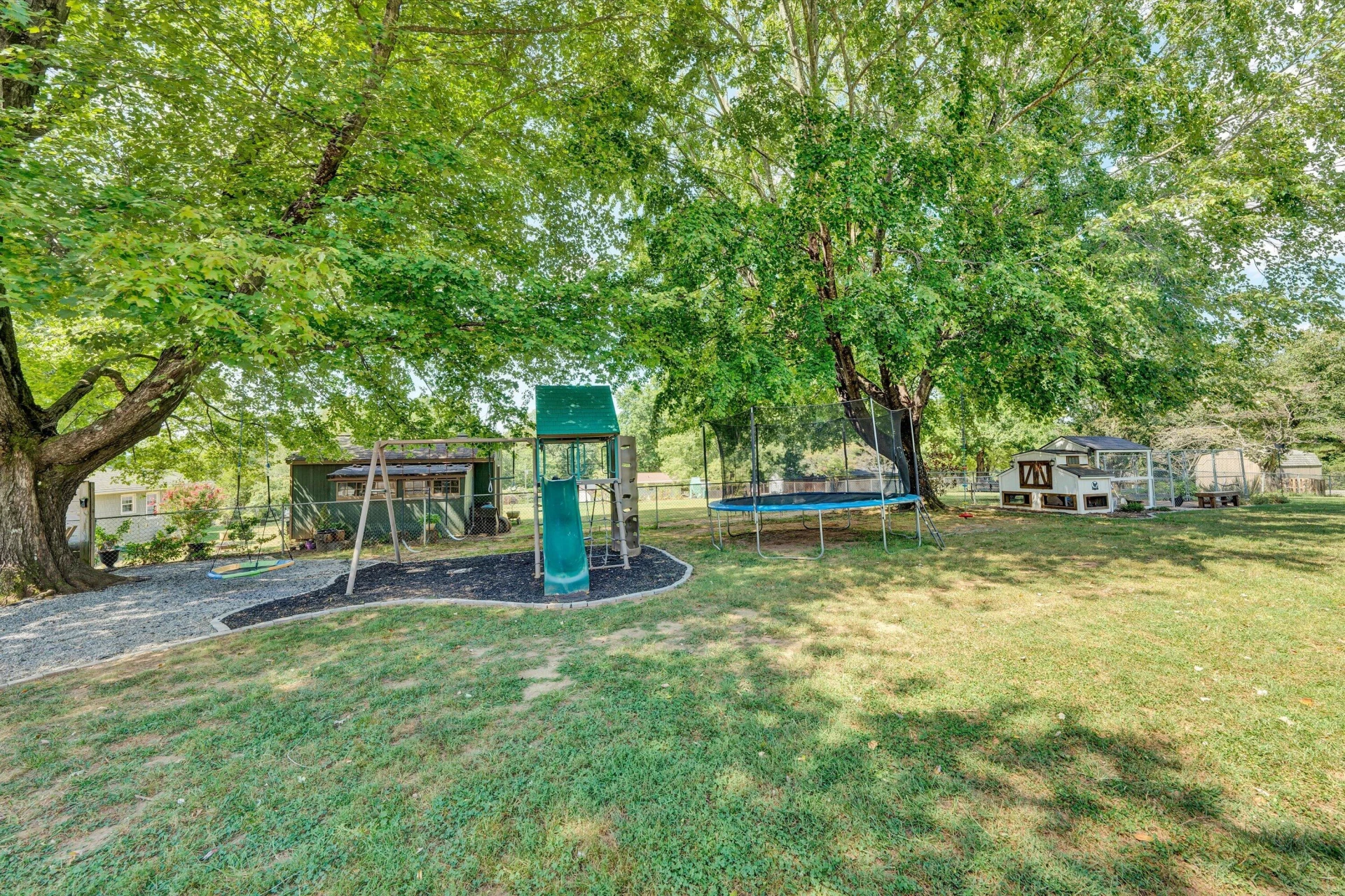 180 CLEARVIEW DR - Photo 33
