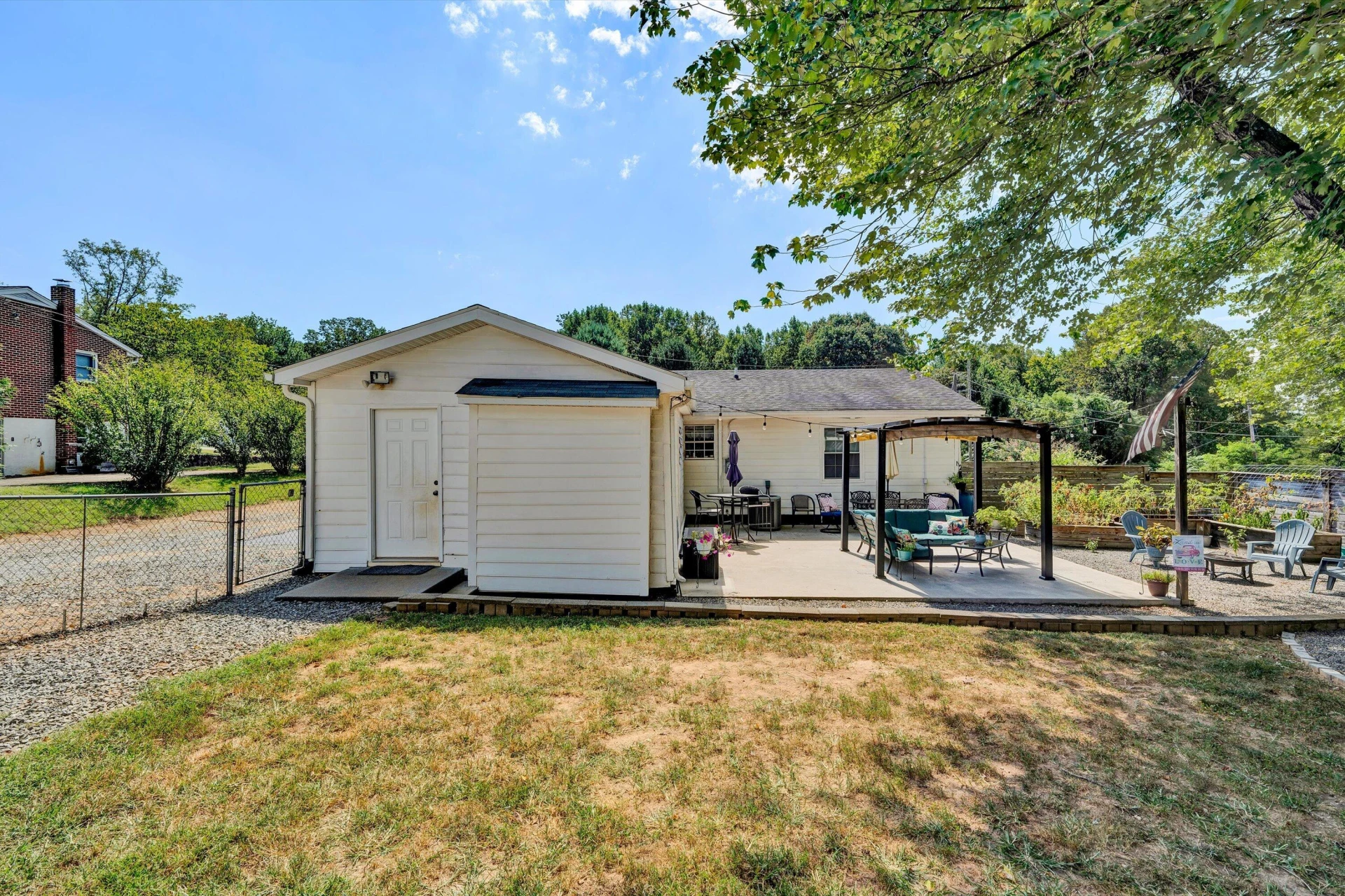 180 CLEARVIEW DR - Photo 37