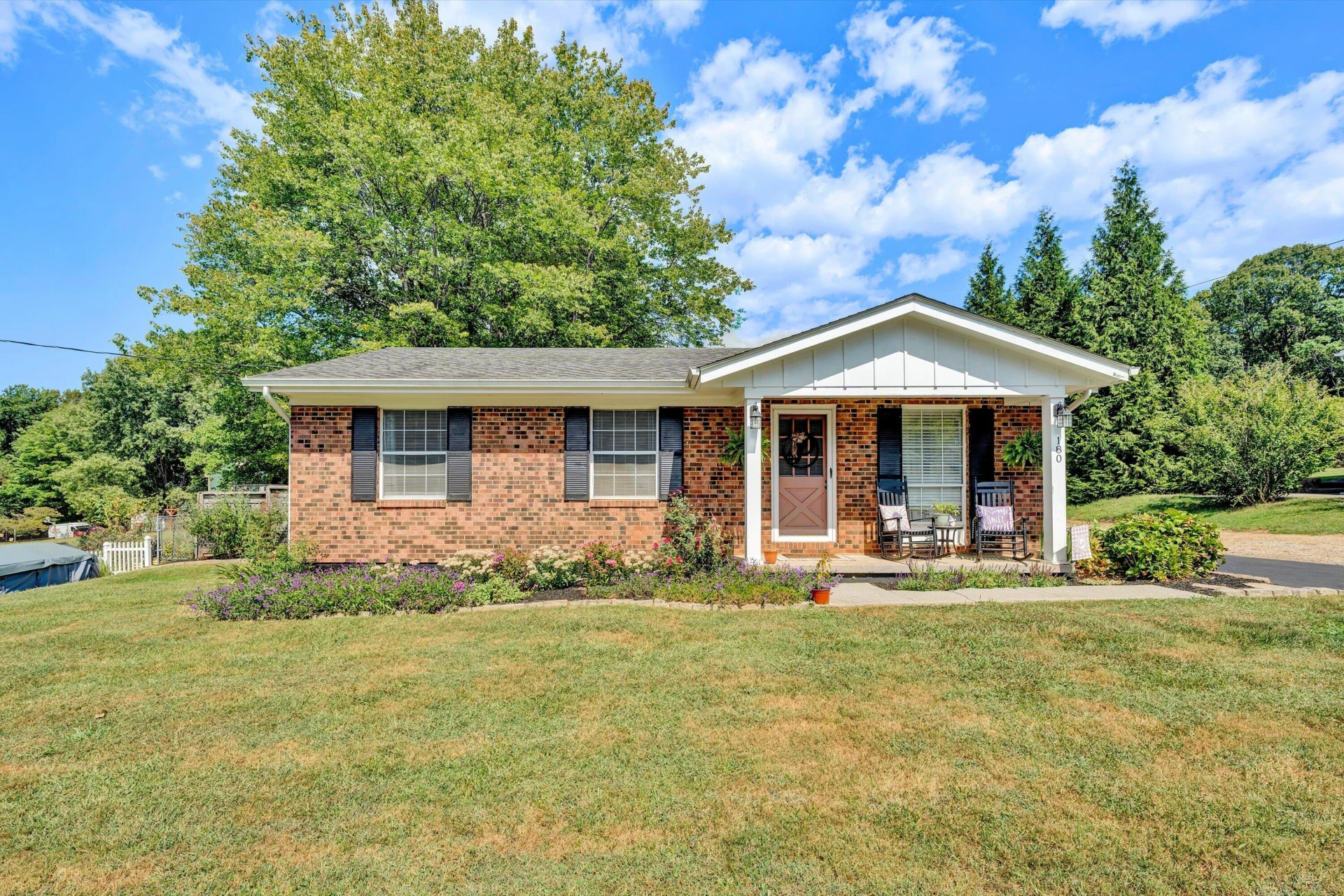 180 CLEARVIEW DR - Photo 40