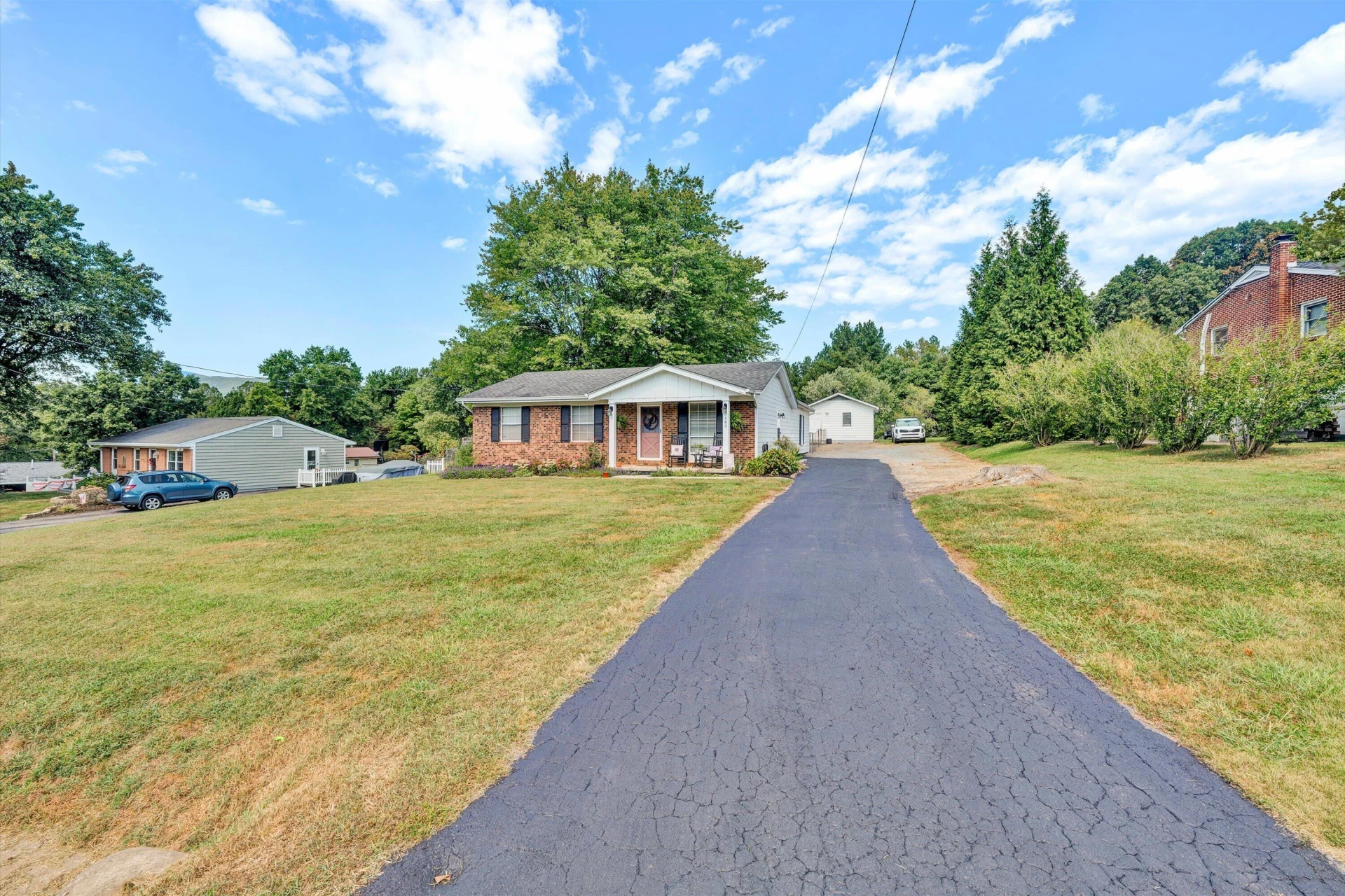180 CLEARVIEW DR - Photo 41
