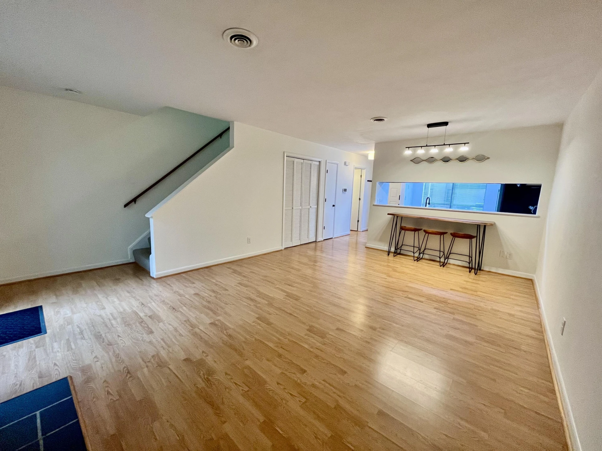 7230 Woods Crossing DR - Photo 5