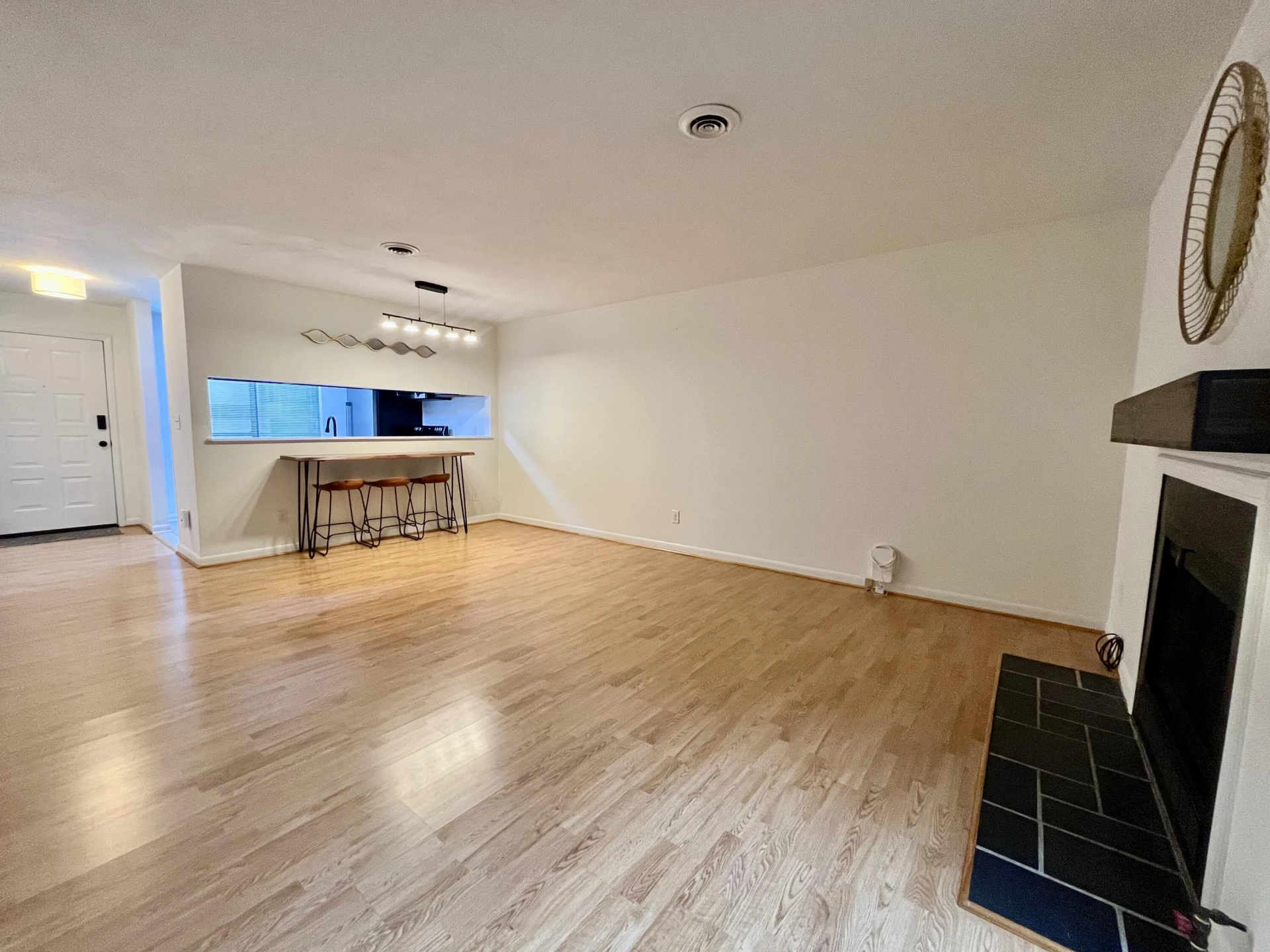 7230 Woods Crossing DR - Photo 6