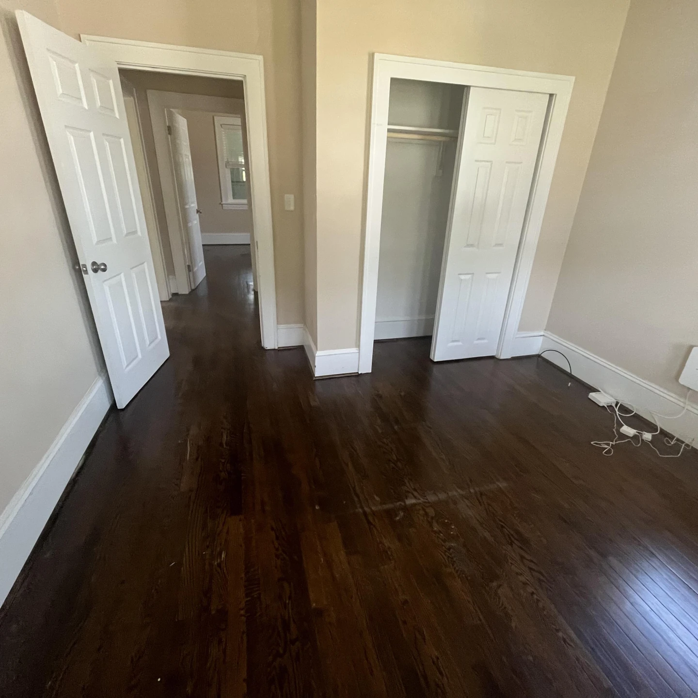 2806 Ridgefield ST NE - Photo 3